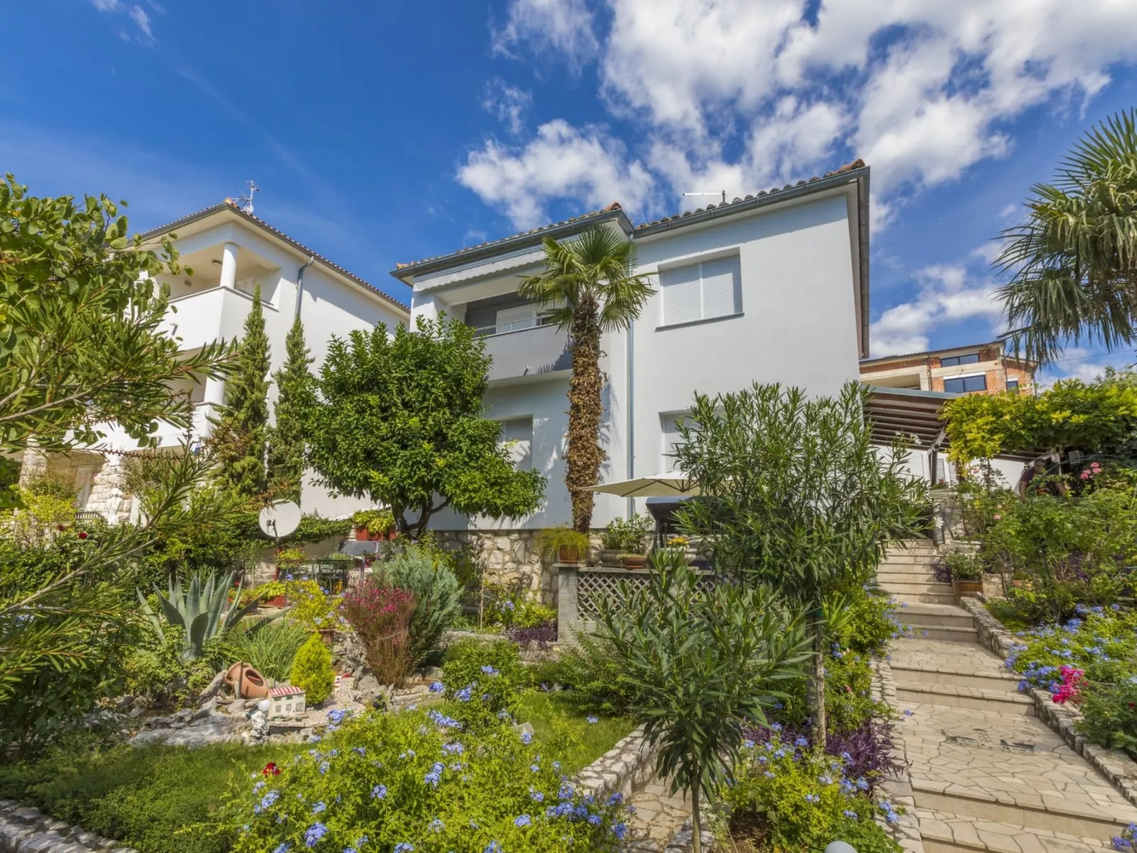 ZUPAN 2 / HR-02480-02