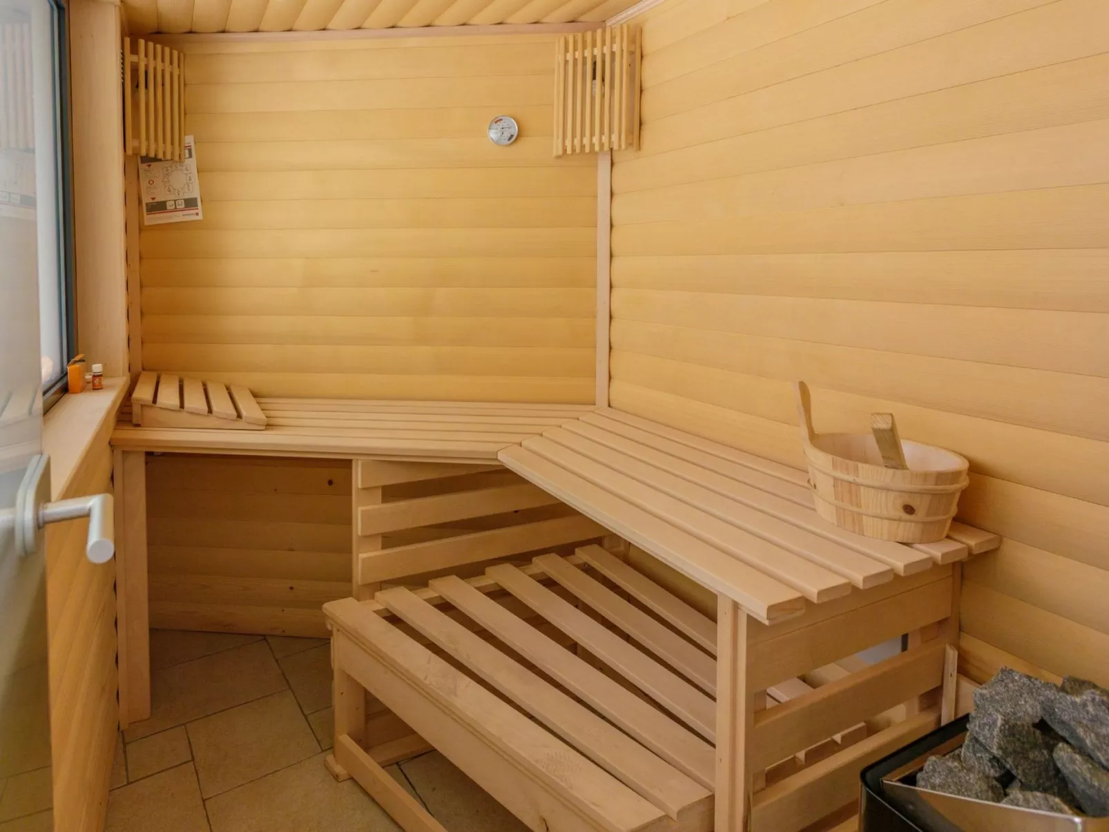 Dita 5 / HR-10501-01