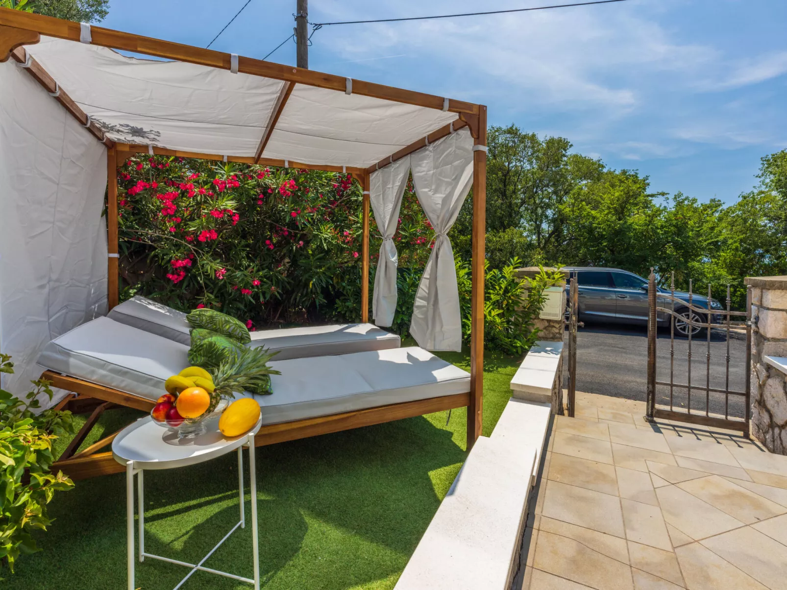 Amarie / HR-10963-01