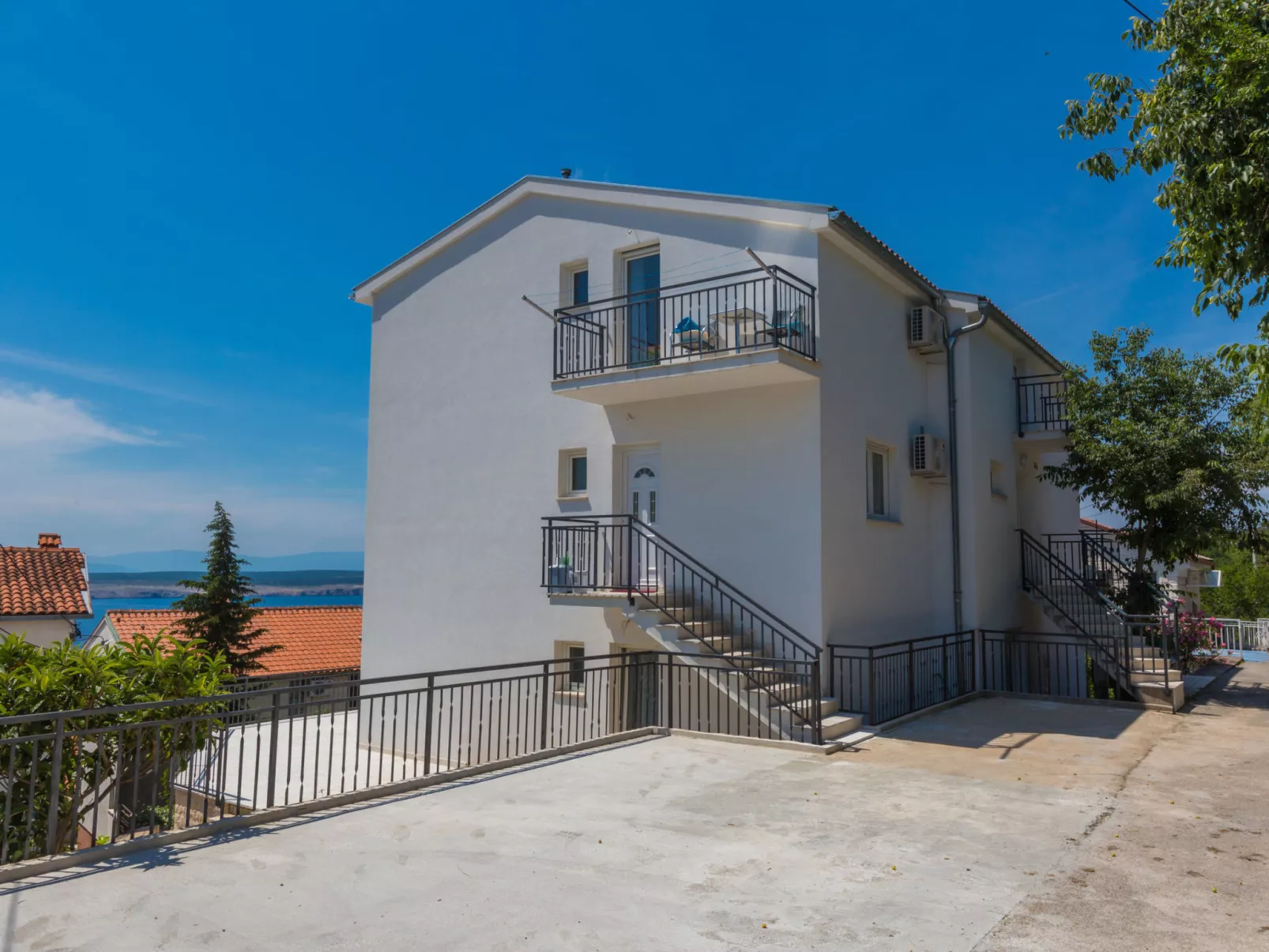 AIDA 7 CH / HR-02446-10