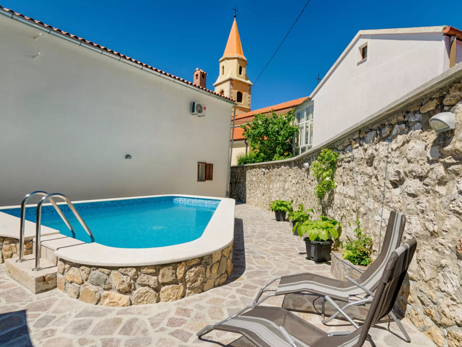 Kuca Dragica / HR-09882-01