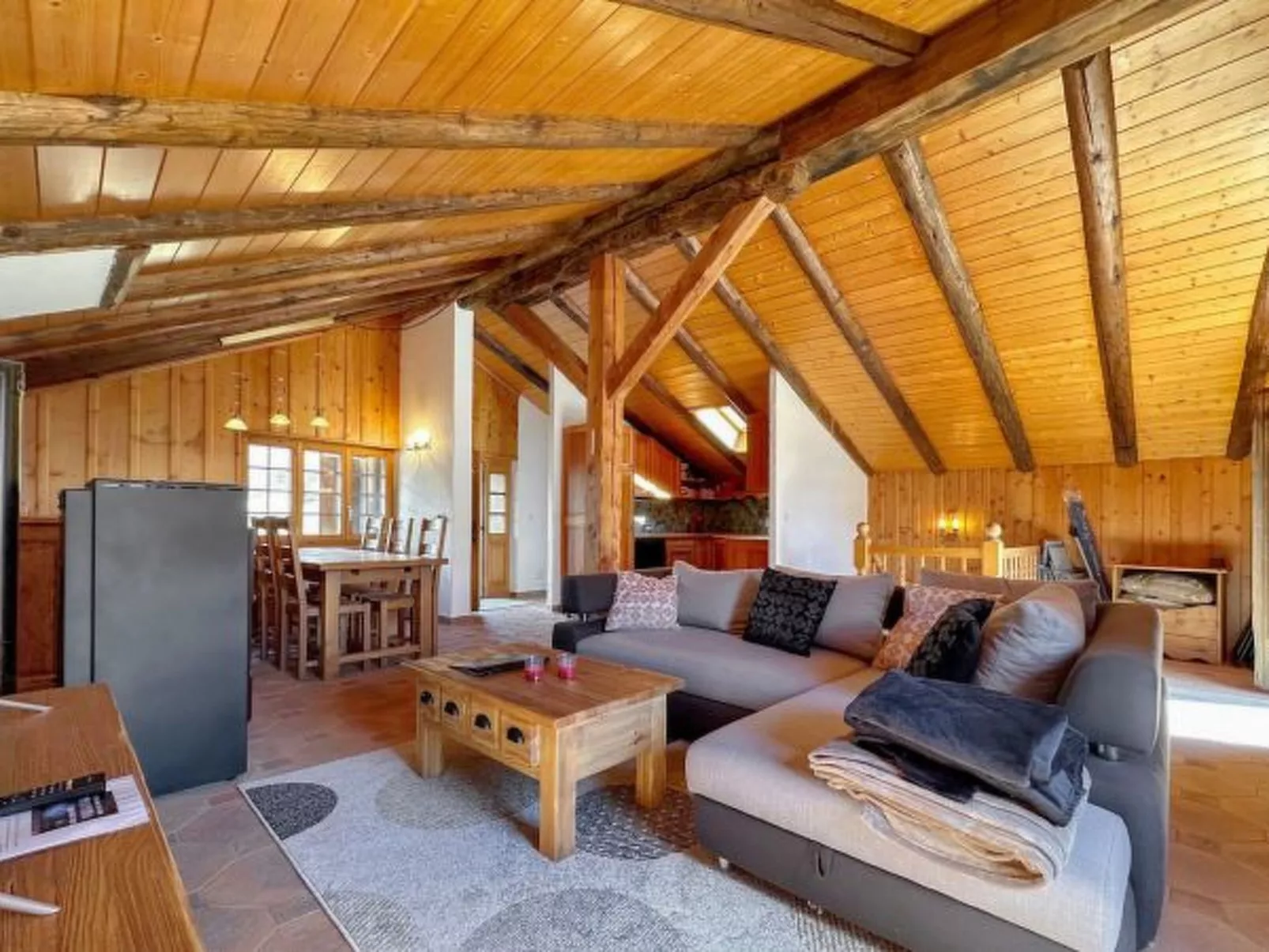 Chalet Le Basset - Family Chalet in the Swiss Alps