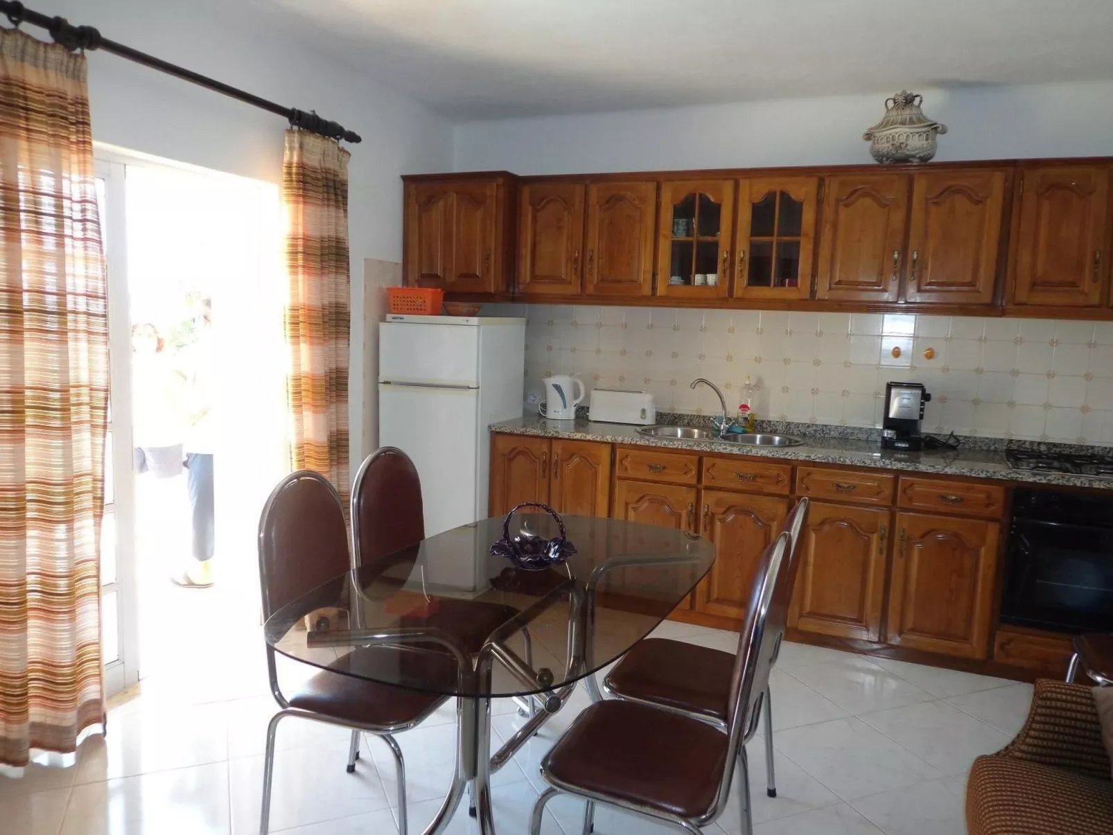 Mit Blick auf das Wasser