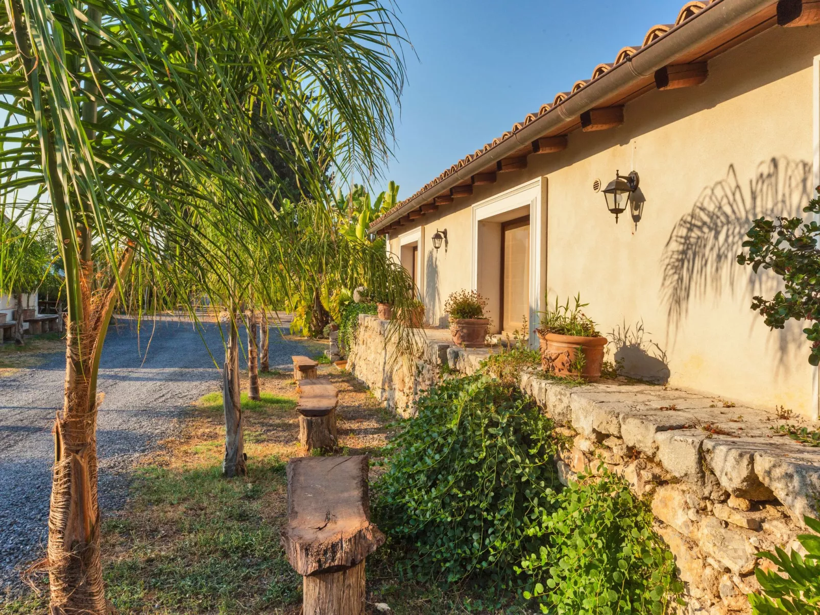 Villa dei Papiri - Standardzimmer mit Fenster zum Garten