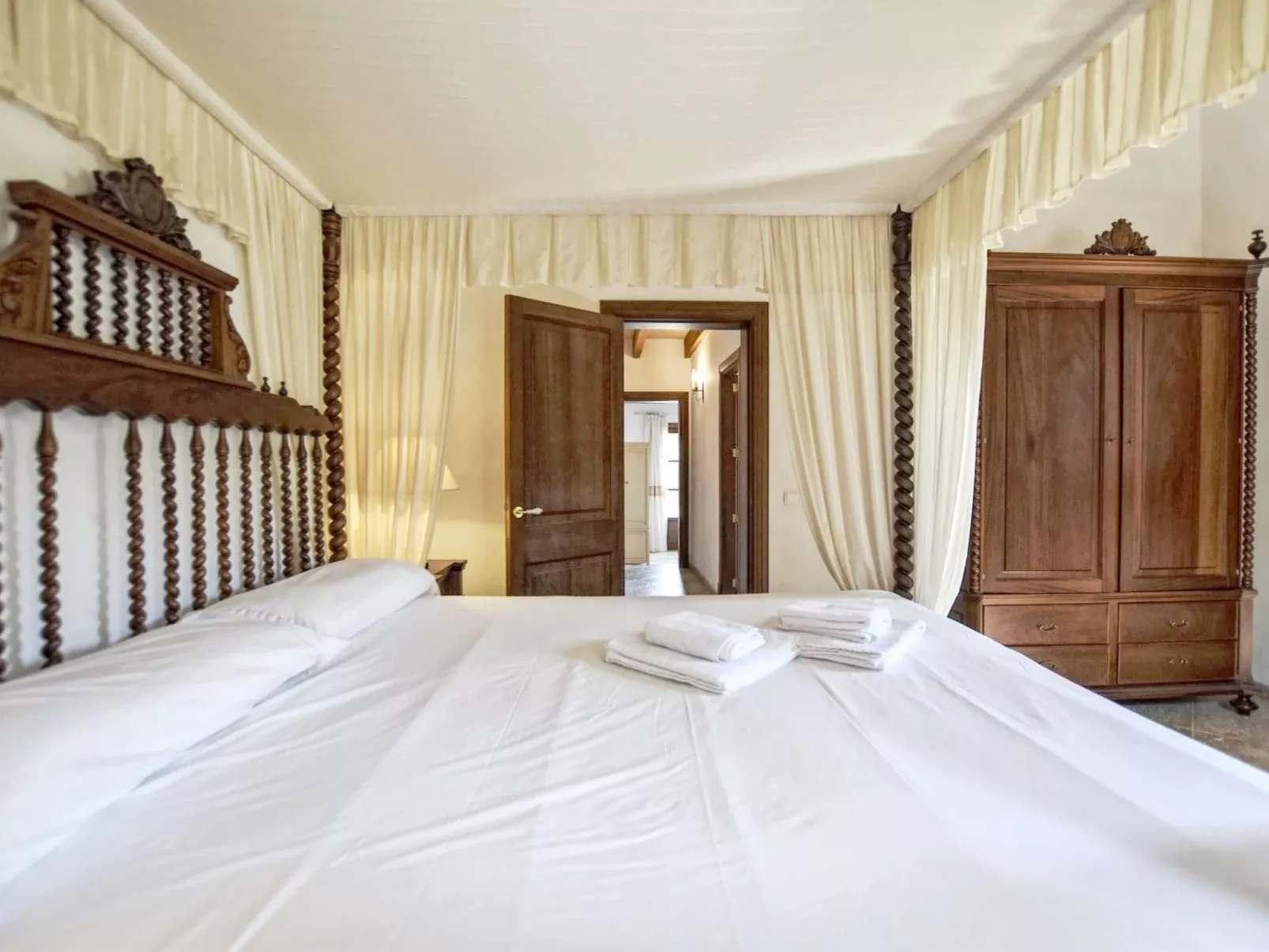 Ferienvilla mit Garten, Grill und Terrasse