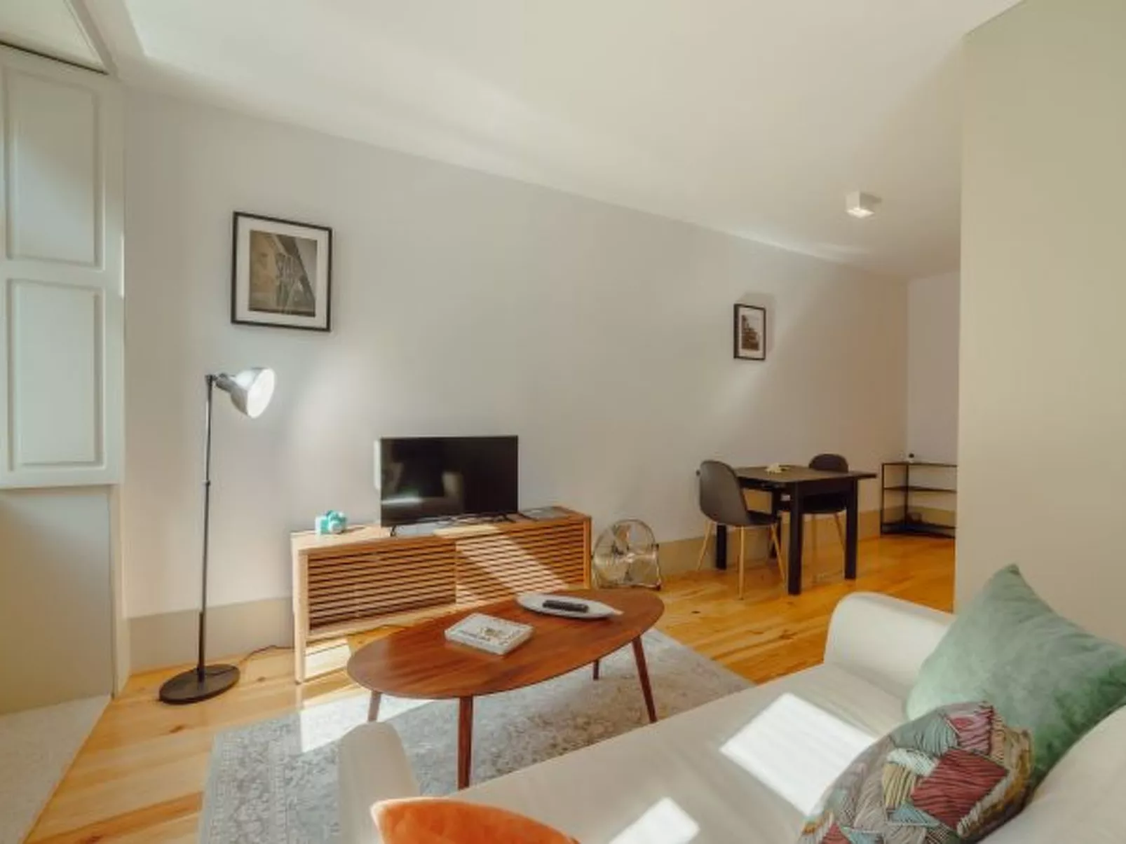 LEGACY OPORTO DESIGN APARTMENT D by VACATIONY