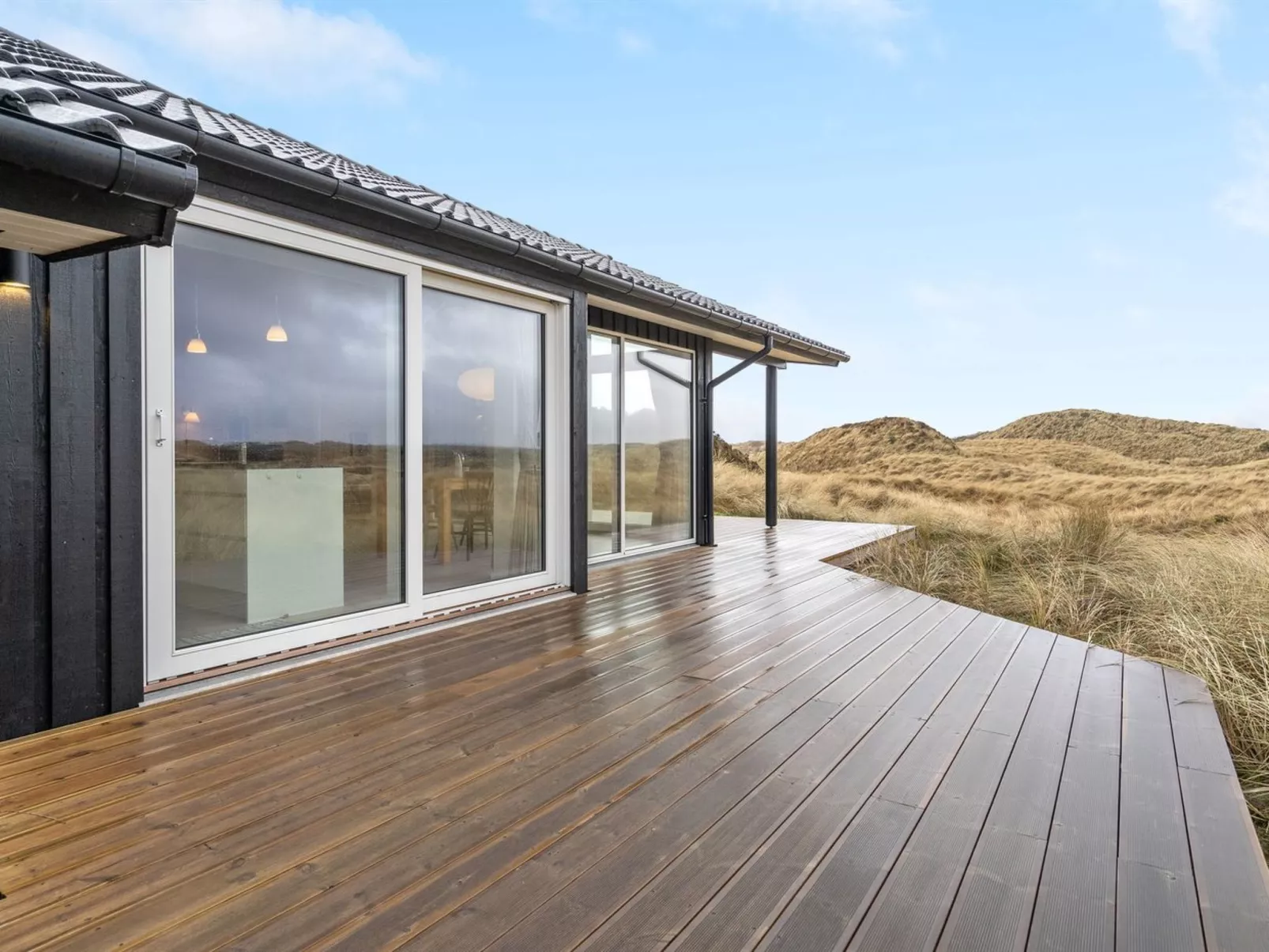 "Marjorie" - 400m from the sea