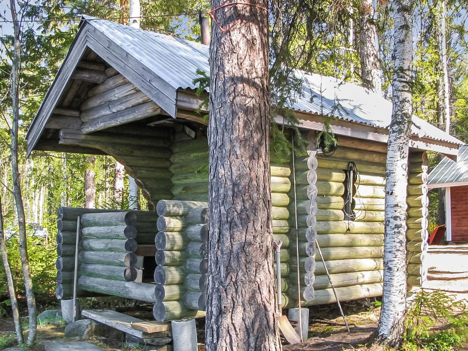 Lohi, lie14 - Binnen