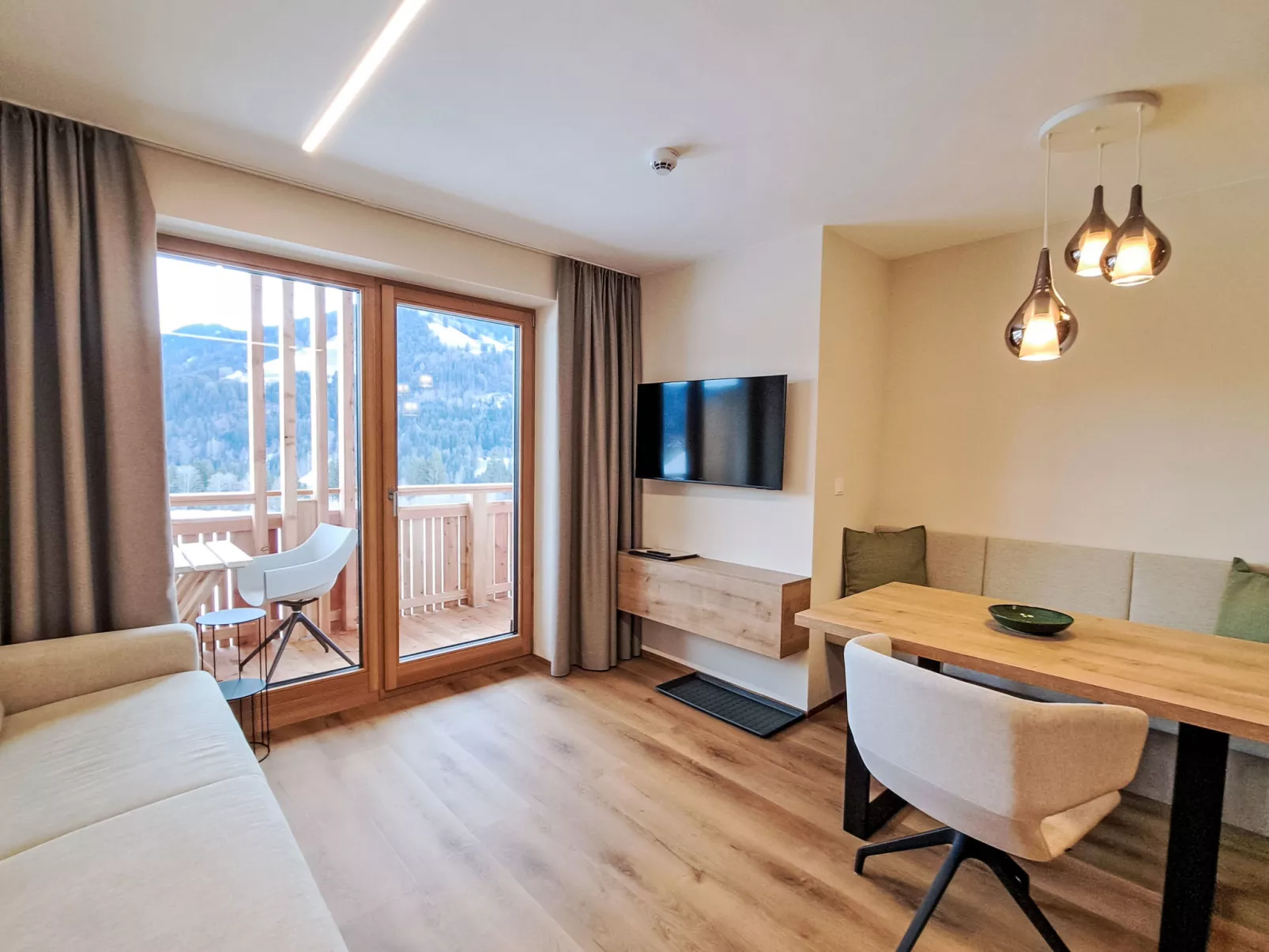 Aparthotel Iris - Binnen