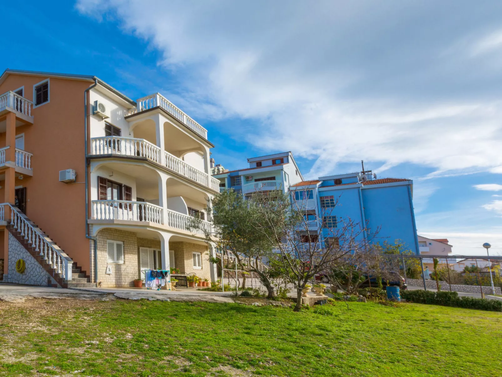 NIKO 2 / HR-07078-02