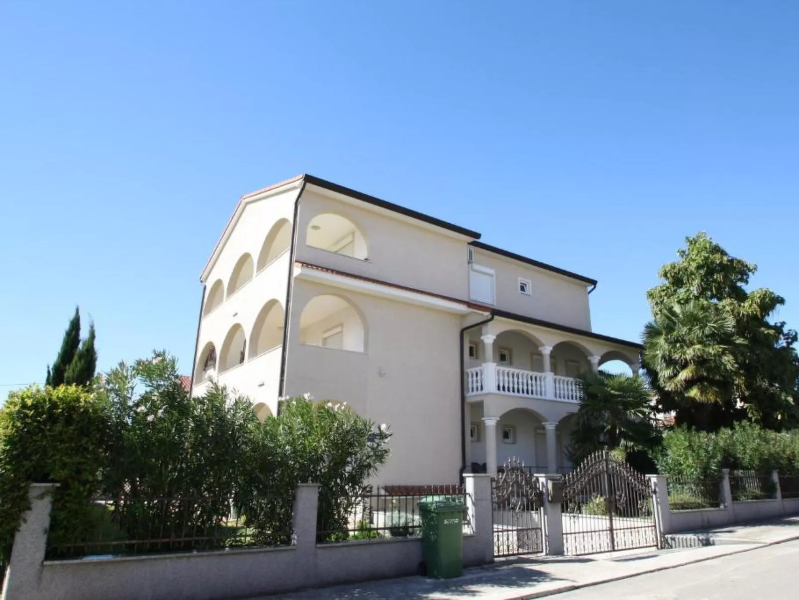 Apartment Rose 5 / HR-11066-02