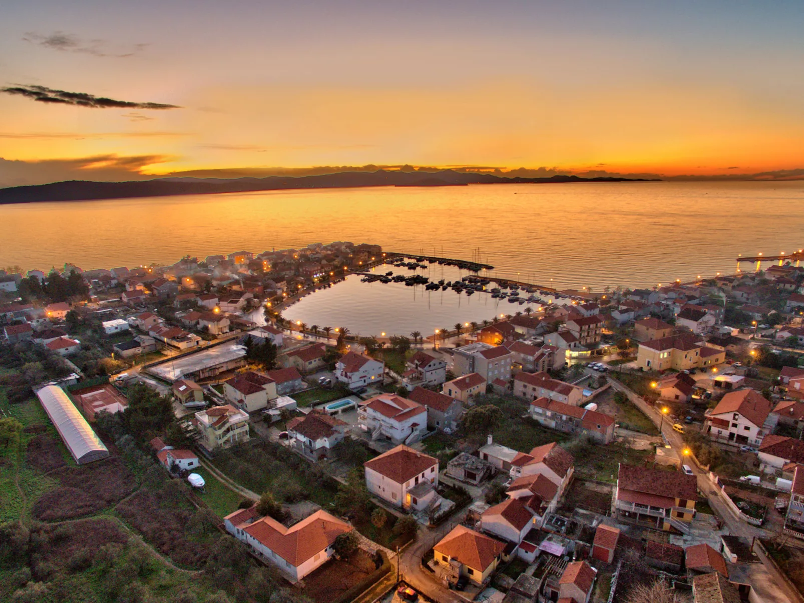 Villa La Perla Apt 4, 4+2 with heated rooftop pool