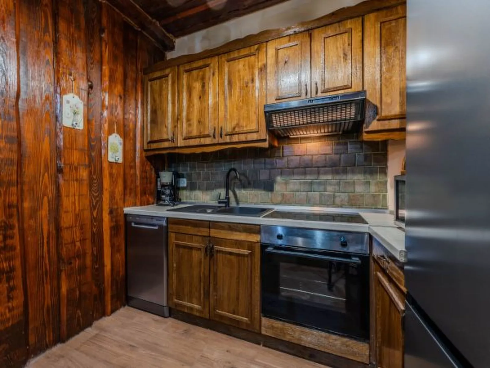 Stone Holiday house Zara with jacuzzi