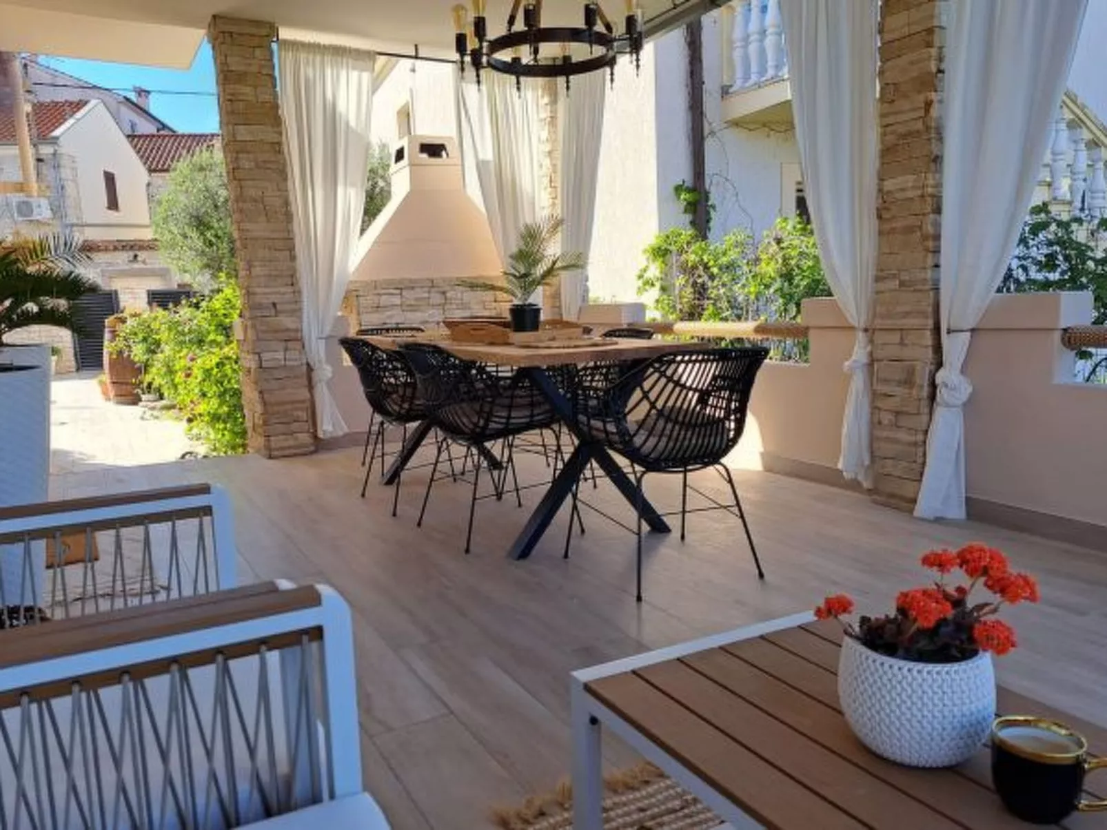 Modern Holiday house Gatsby only 40m from the sea