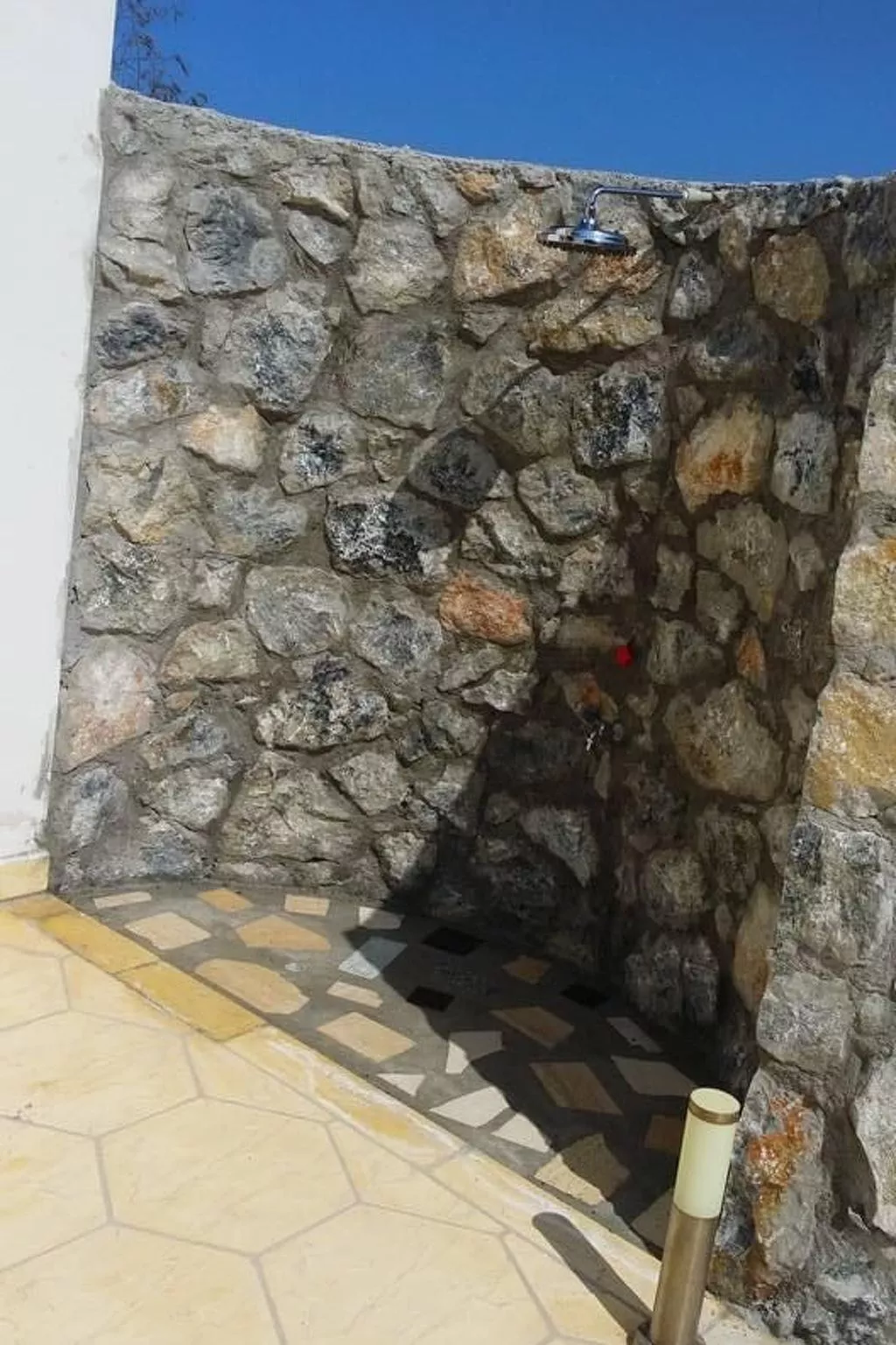 Ferienvilla mit Blick auf das Wasser