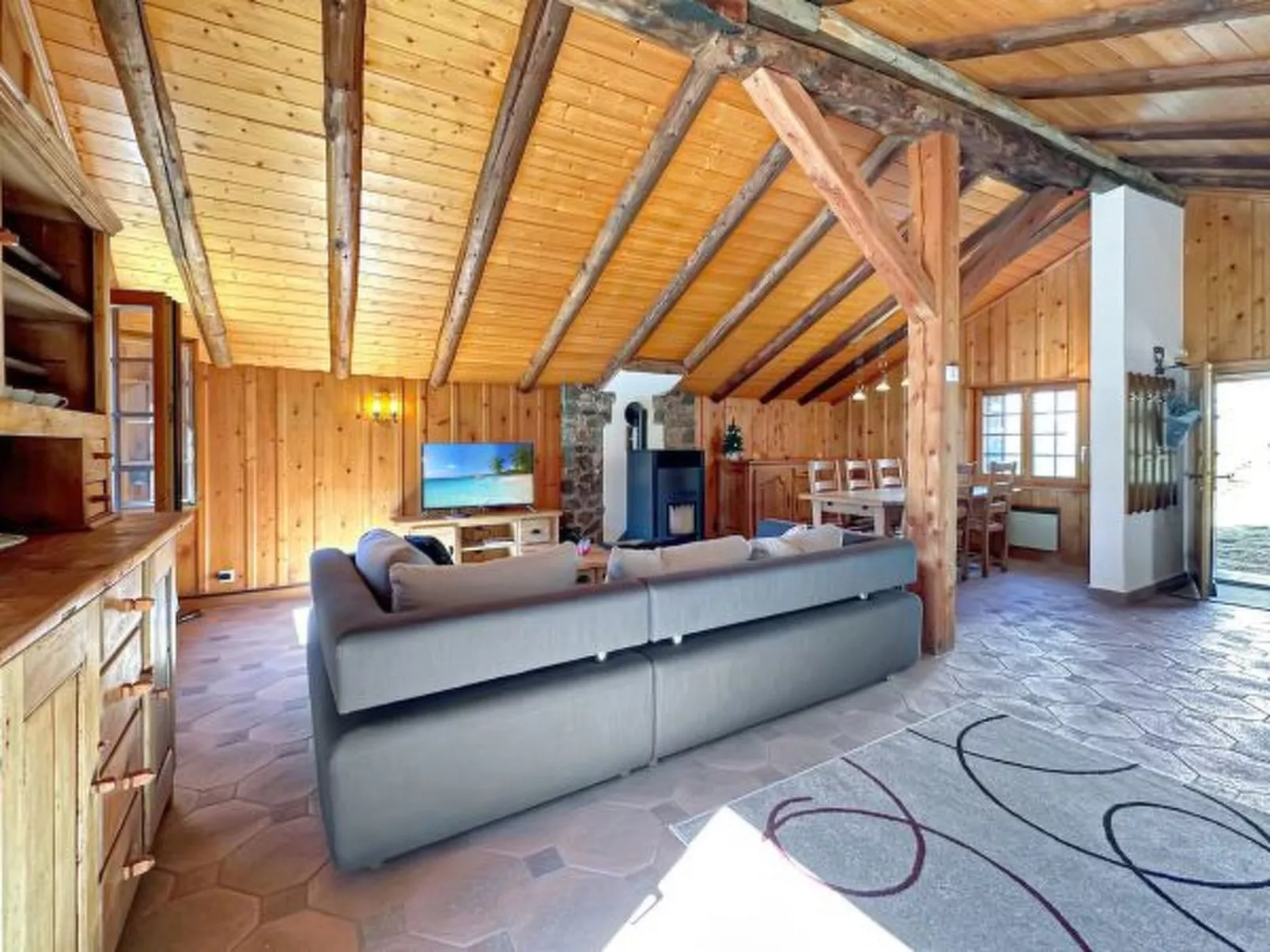 Chalet Le Basset - Family Chalet in the Swiss Alps