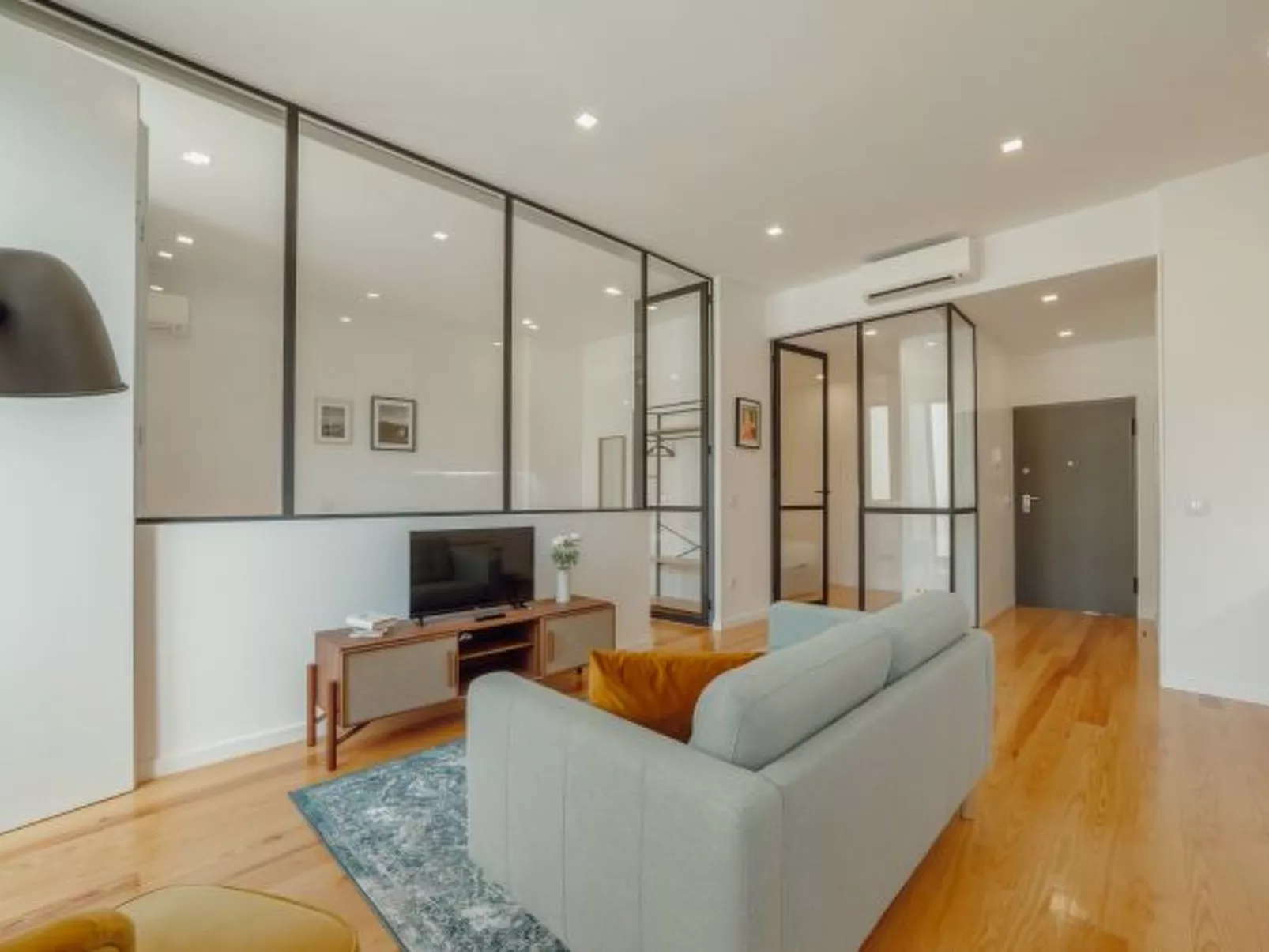 COURTYARD OPORTO DESIGN APARTMENT E