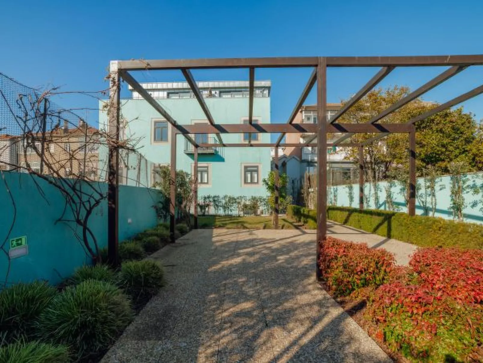 OPORTO POOL APARTMENT by VACATIONY