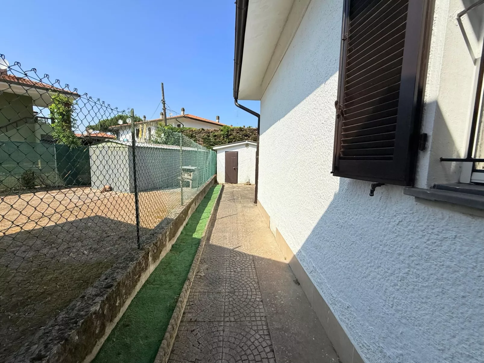 Gewächshaus im Erdgeschoss, 2 Gärten