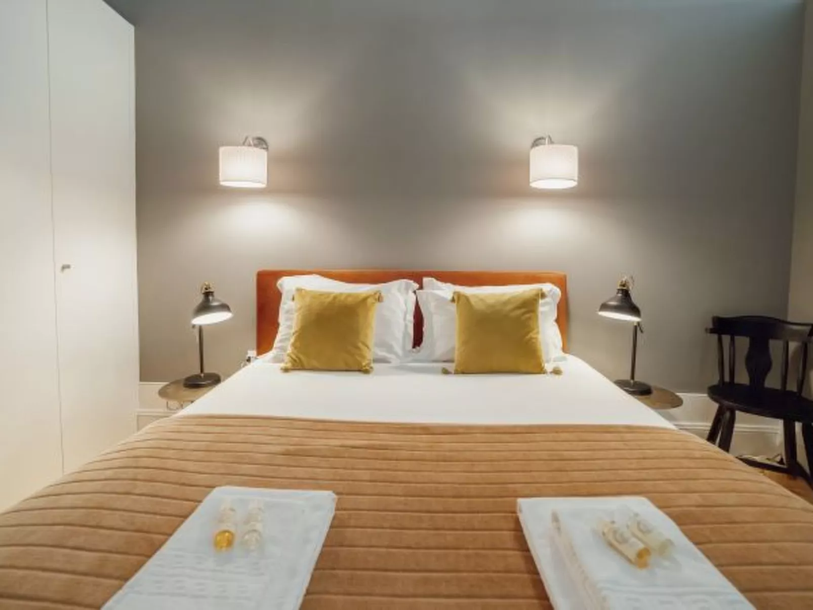 DOWNTOWN EXCELLENCE APARTMENT by VACATIONY