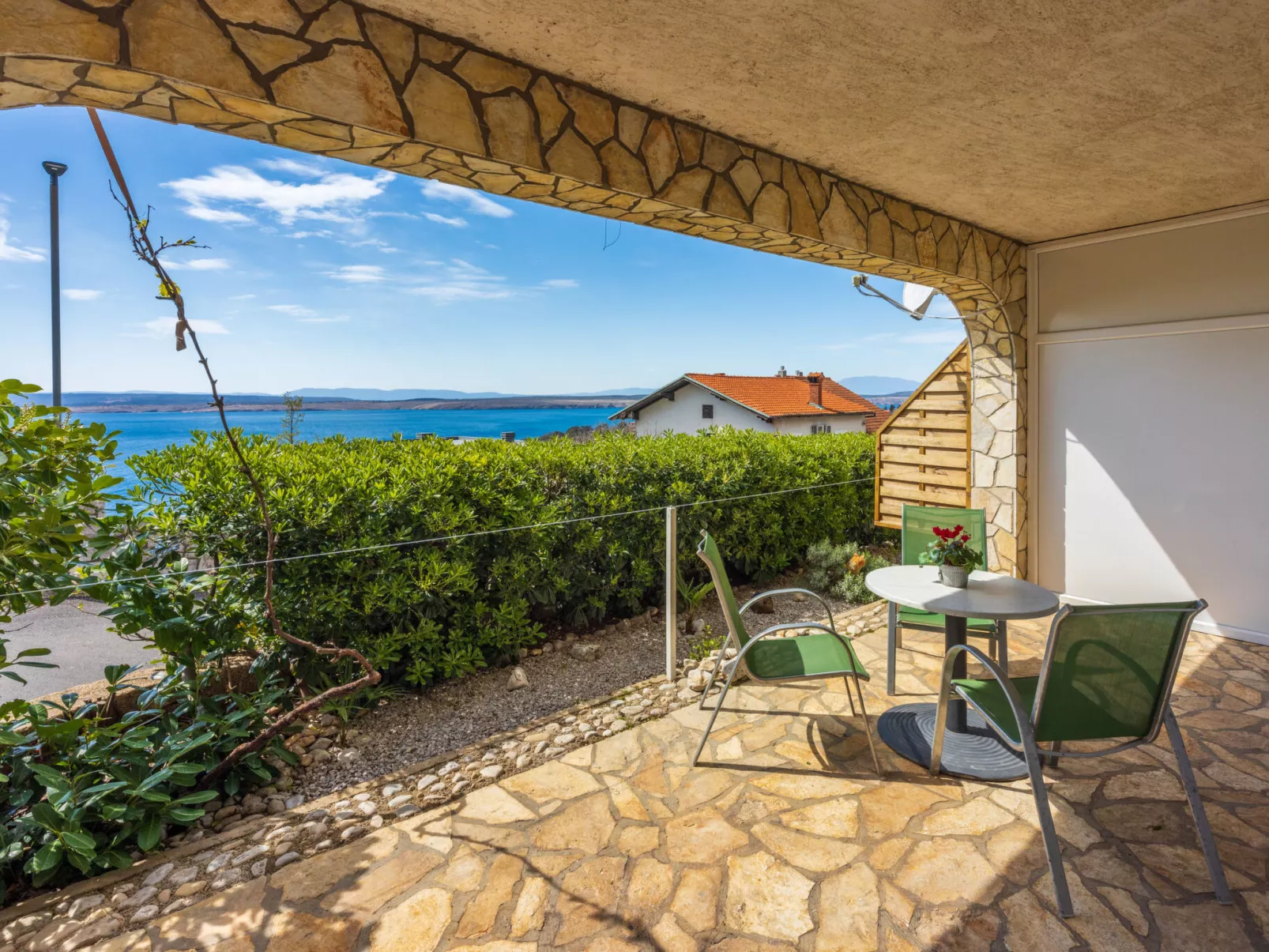 AZALEA 1 / HR-05634-01