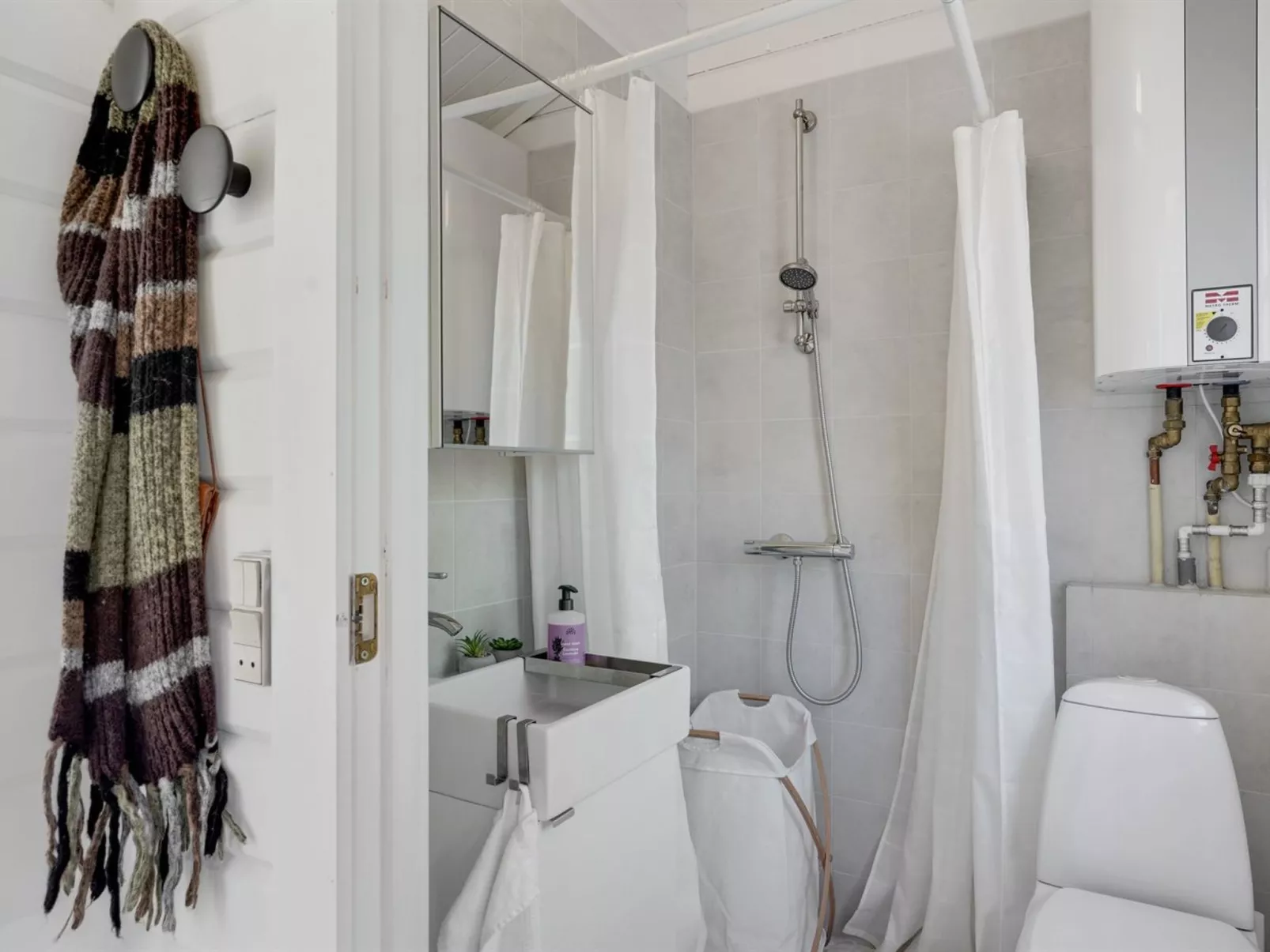 "Gytha" - 150m from the sea - Binnen