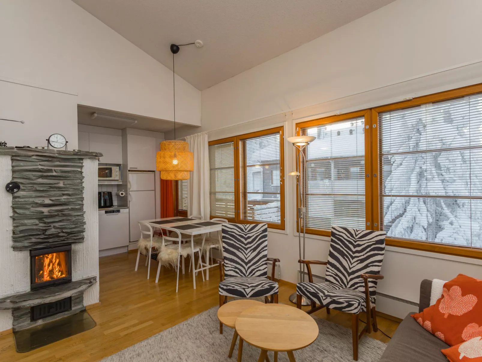 Kesä-iikka 4 - Binnen