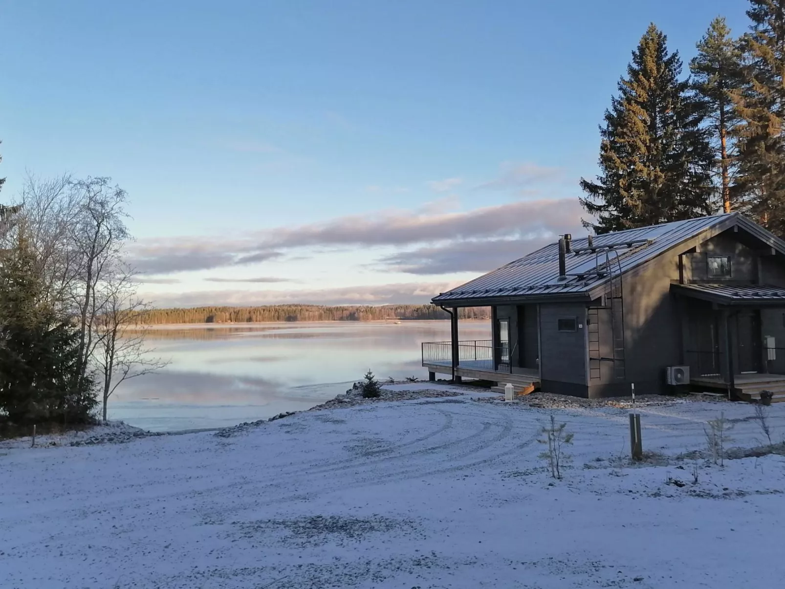 Lakeside villa - Binnen