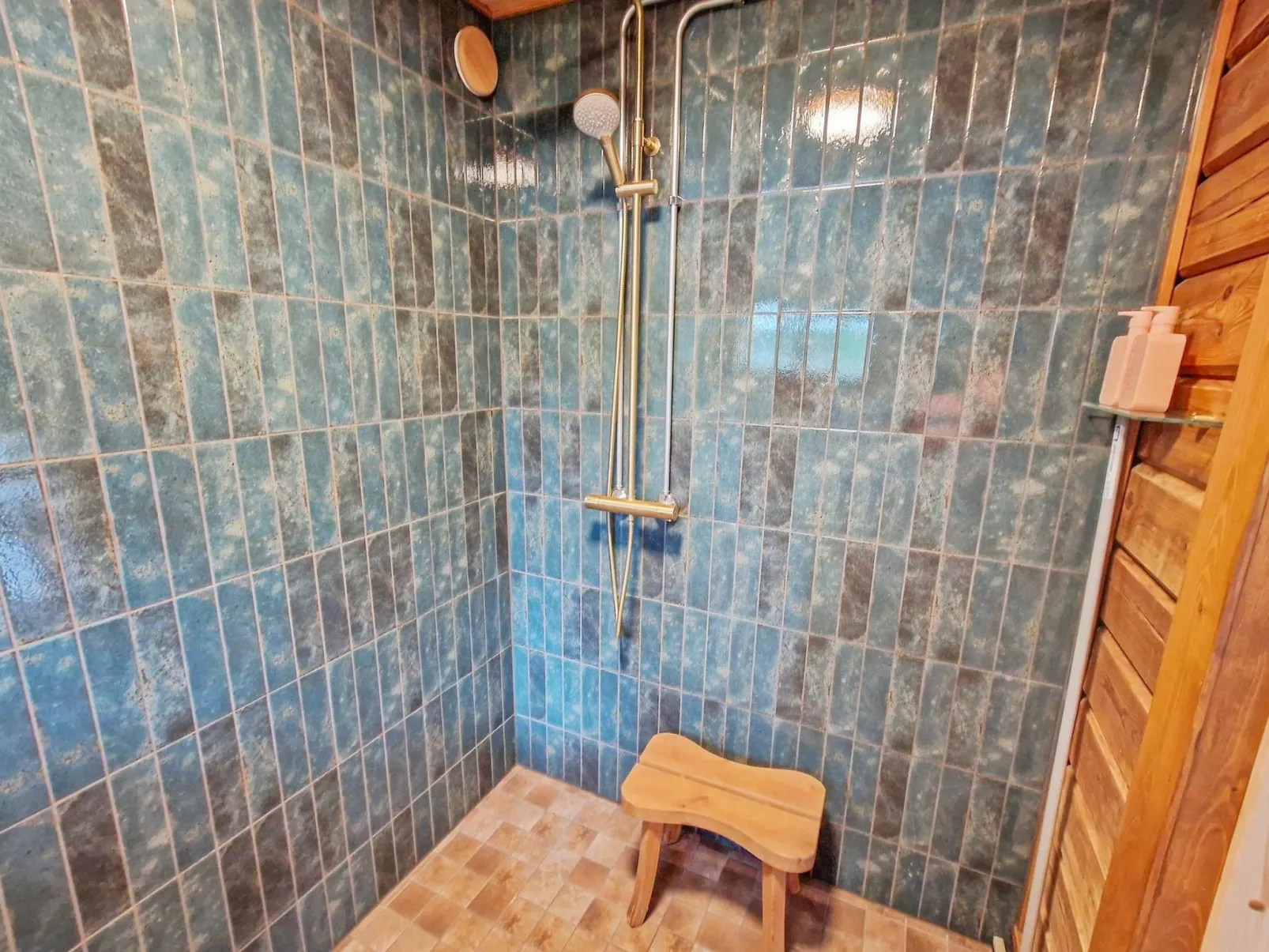 Annas beach - Binnen