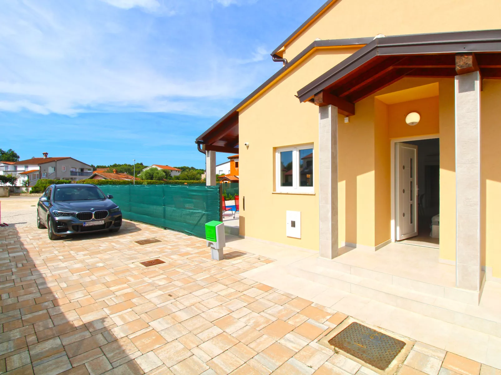 House 2340 - Image-tags.info