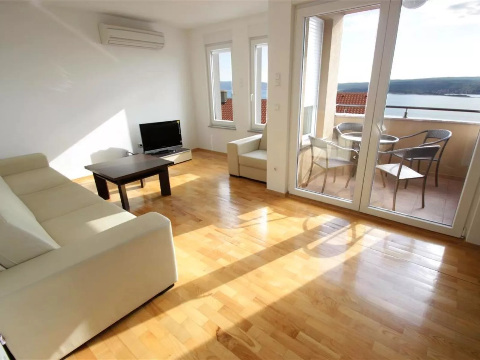 ANDREJ 1 / HR-04380-01 - Image-tags.info