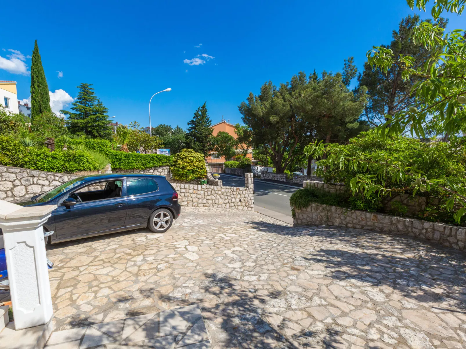 AKELAVA 6 / HR-05548-06 - Image-tags.info