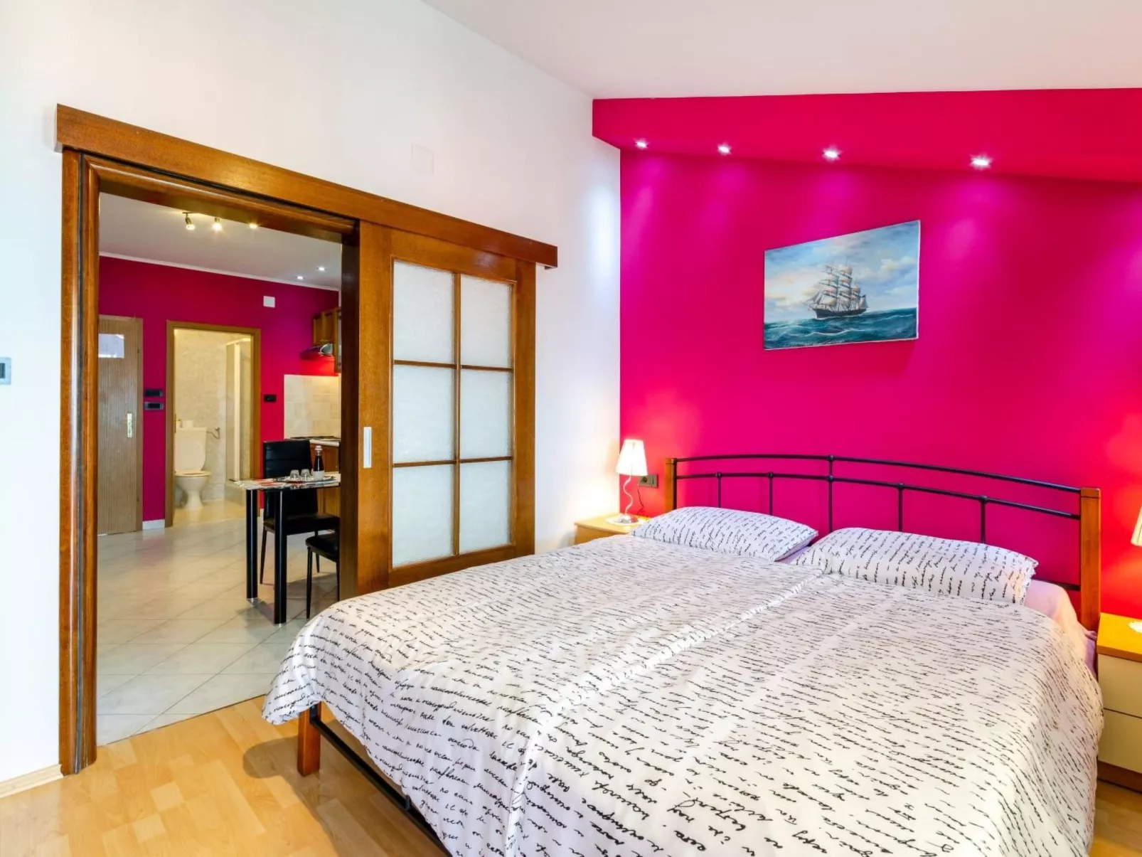 Mandekic 1/2 +1 / HR-09421-02 - Image-tags.info