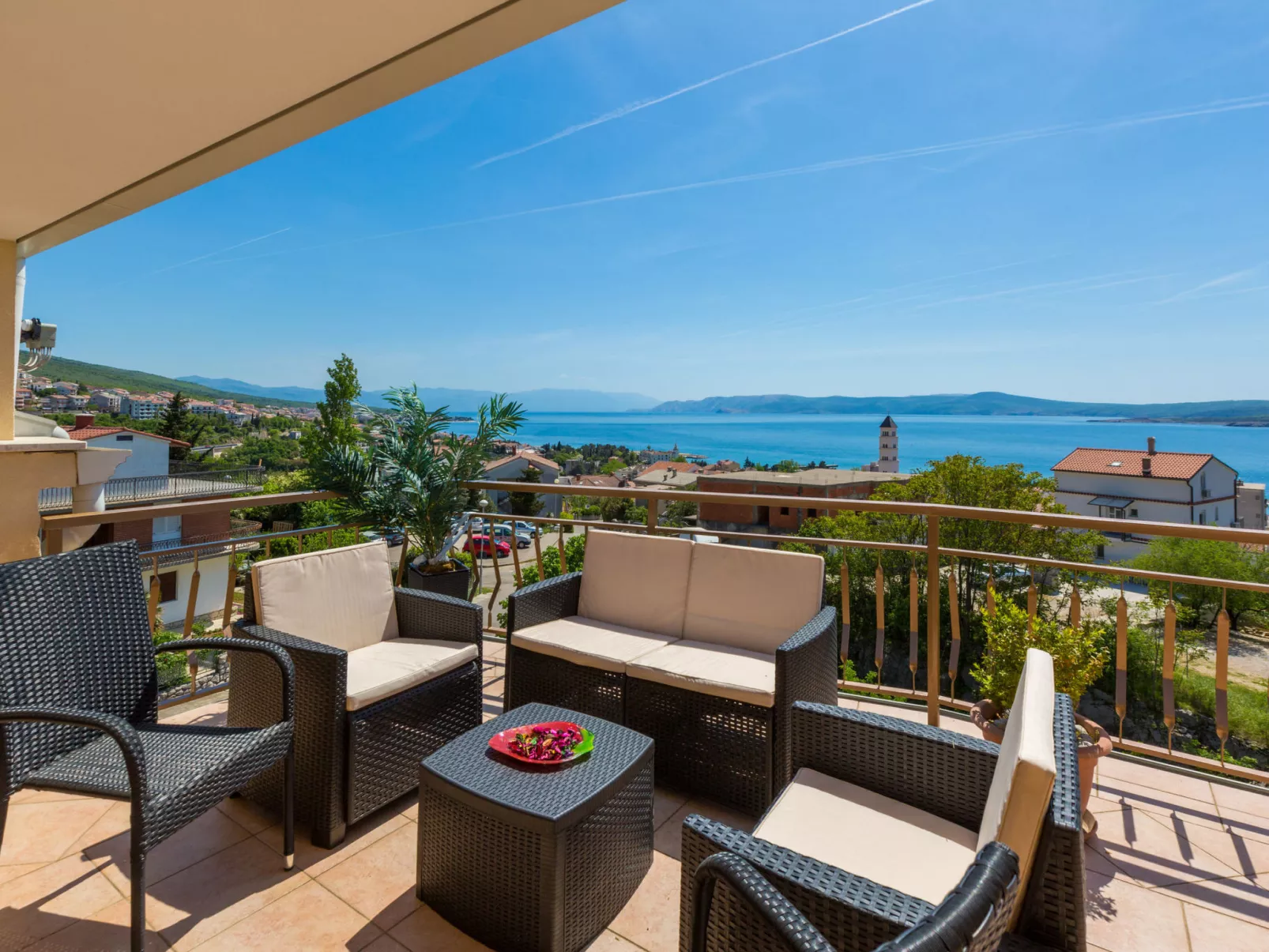 JANJA / HR-10046-01 - Buiten