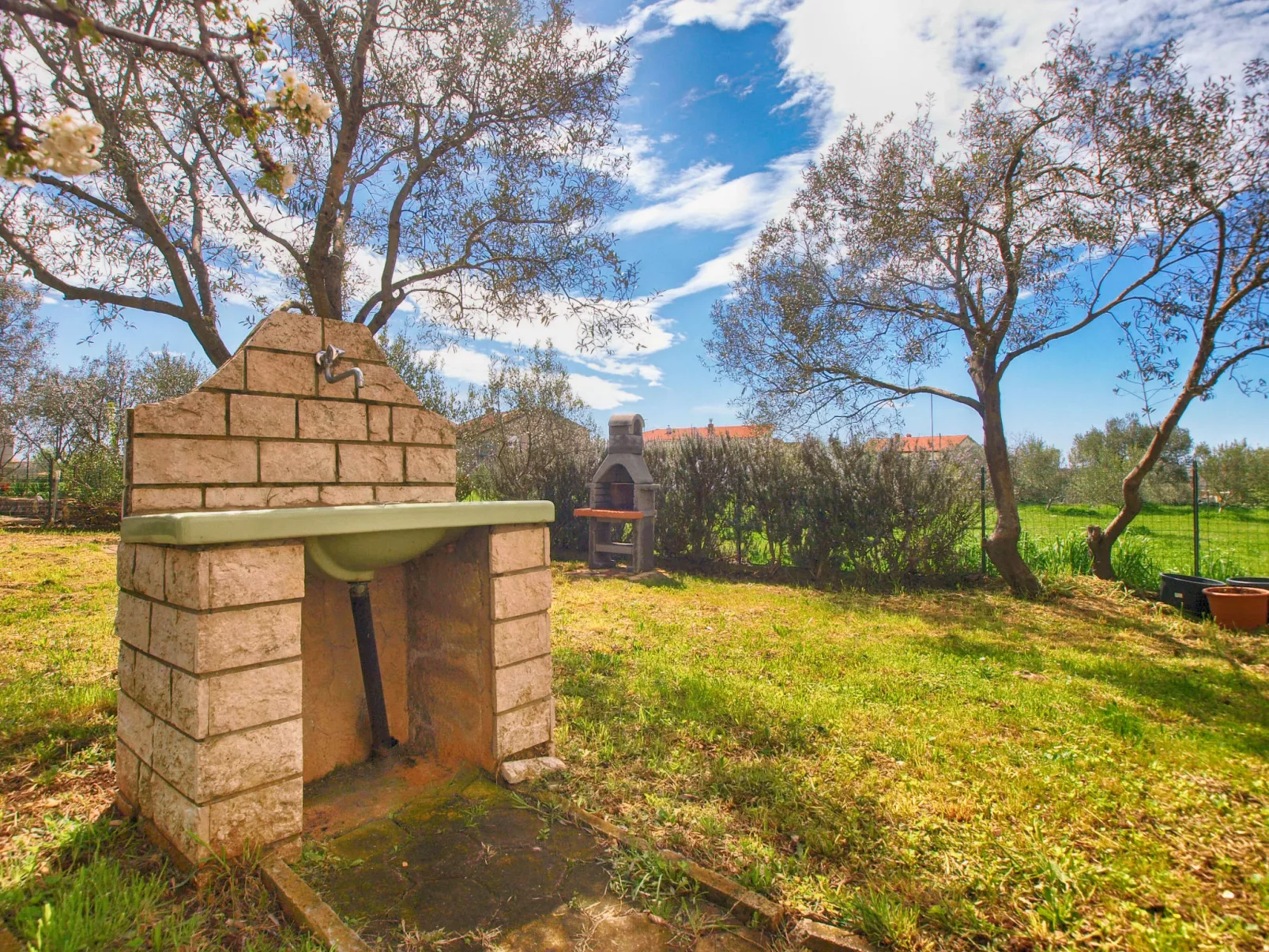 Apartment 1598 - Image-tags.info