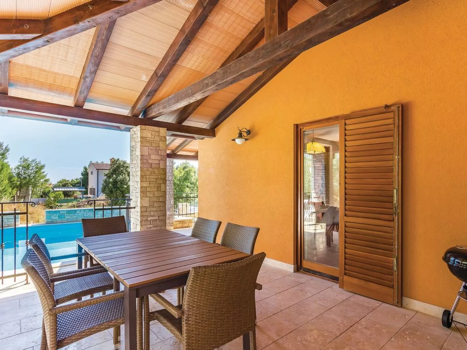 Villa Family - Buiten