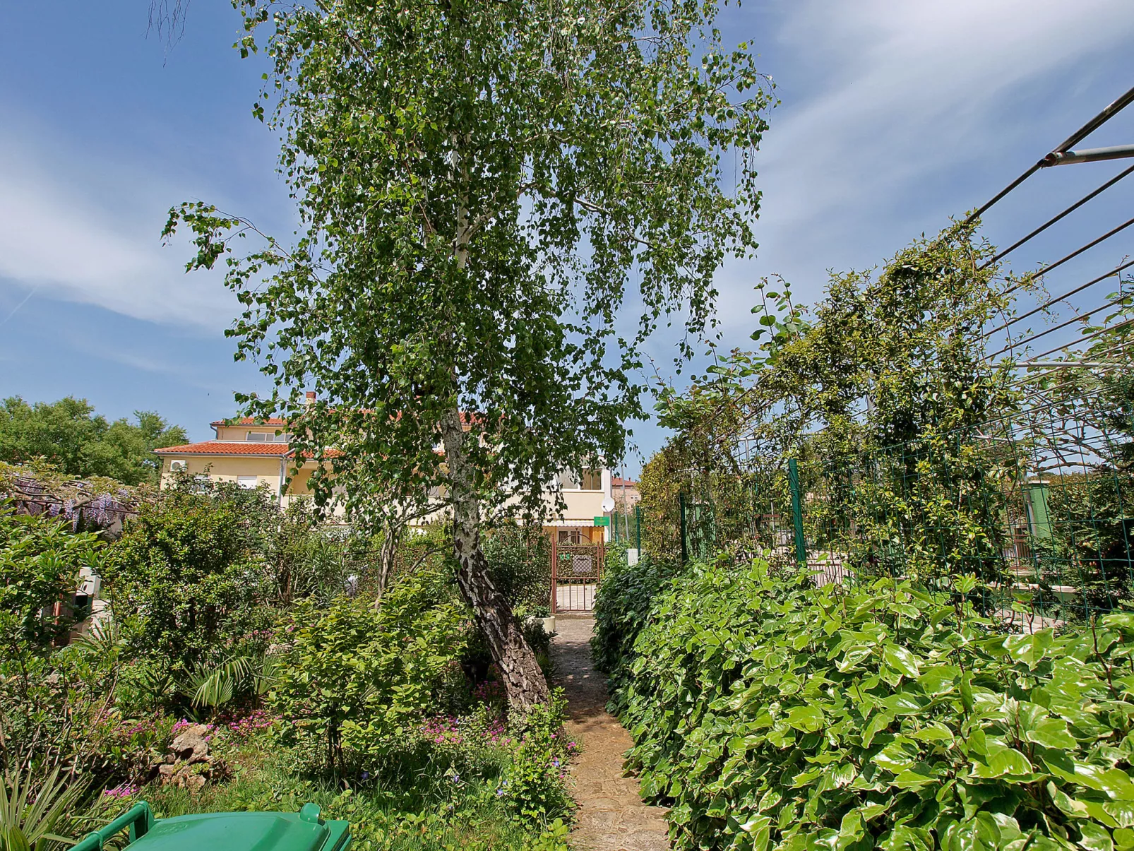 Apartment 864 - Image-tags.info