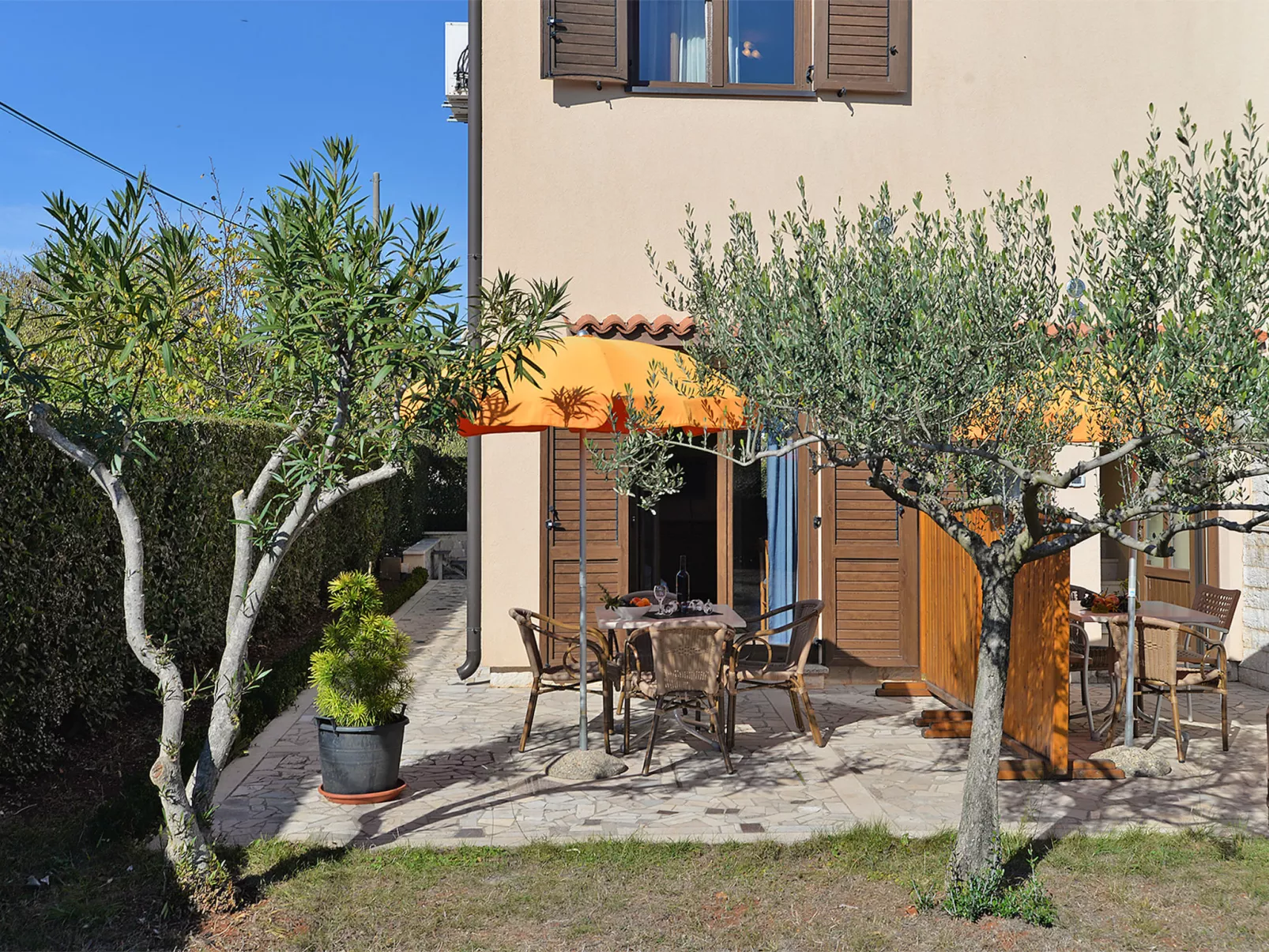 Apartment 379 - Image-tags.info