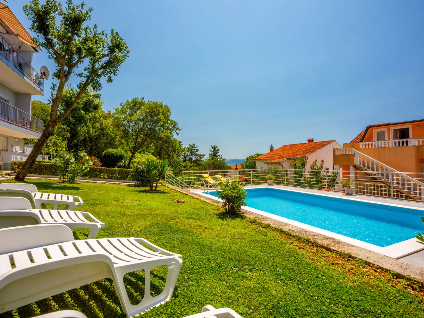 Viki / HR-10474-01 - Image-tags.info