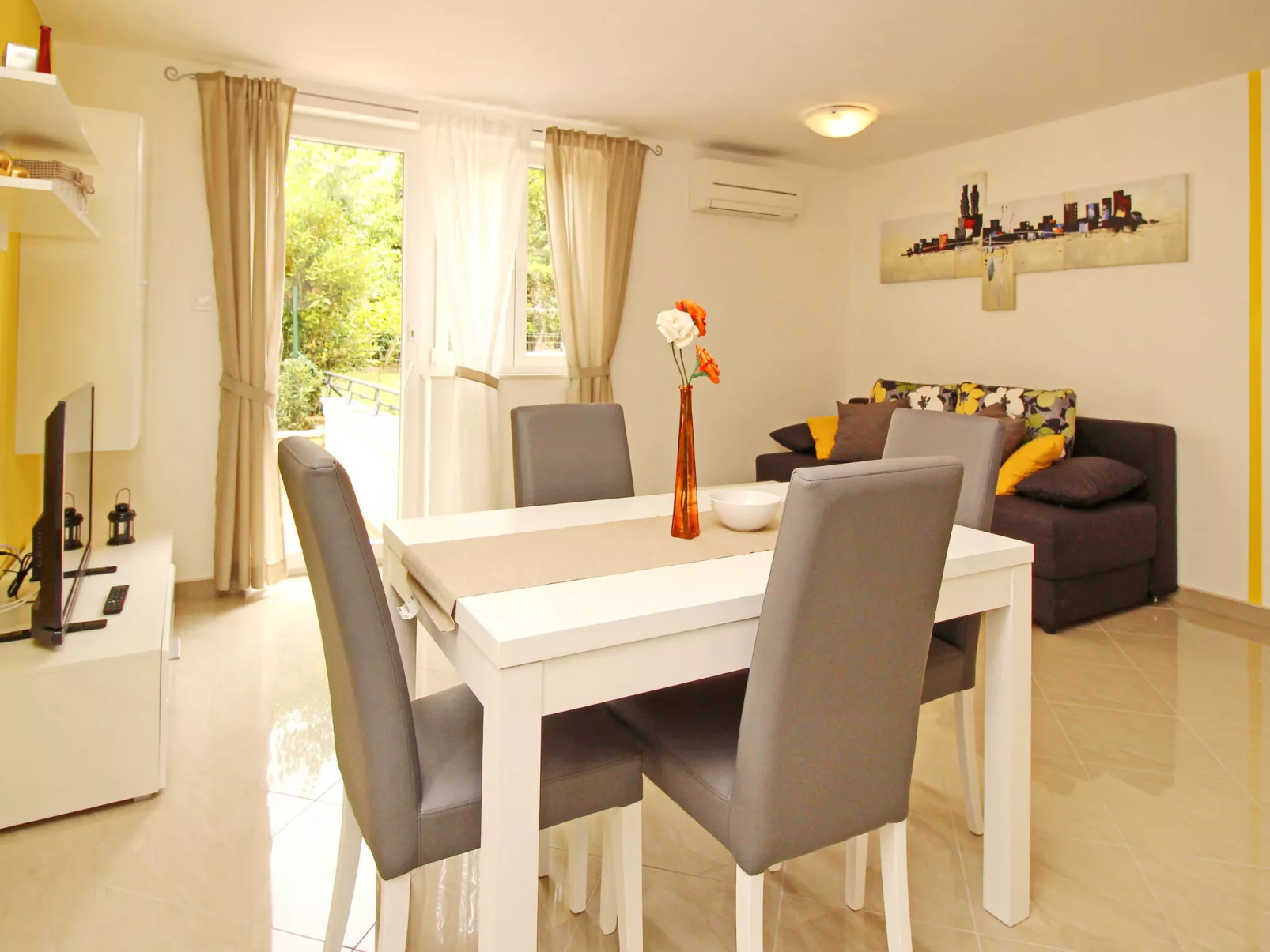 Apartment Flora - 3 - Image-tags.info