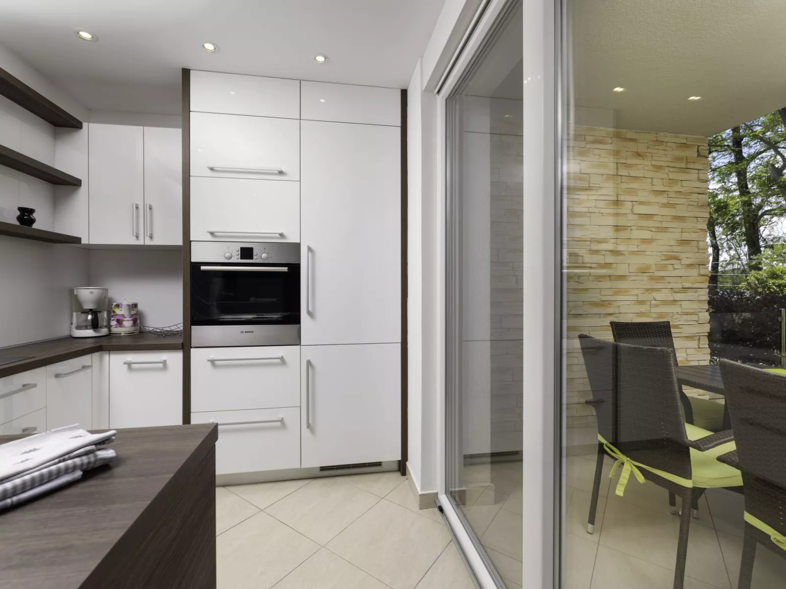 Apartment Seafront Maris - 2 - Image-tags.info