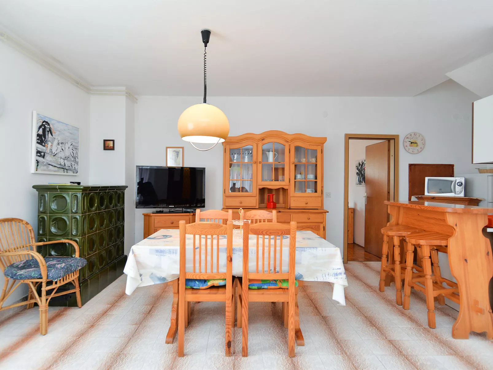 Apartment 2083 - Image-tags.info