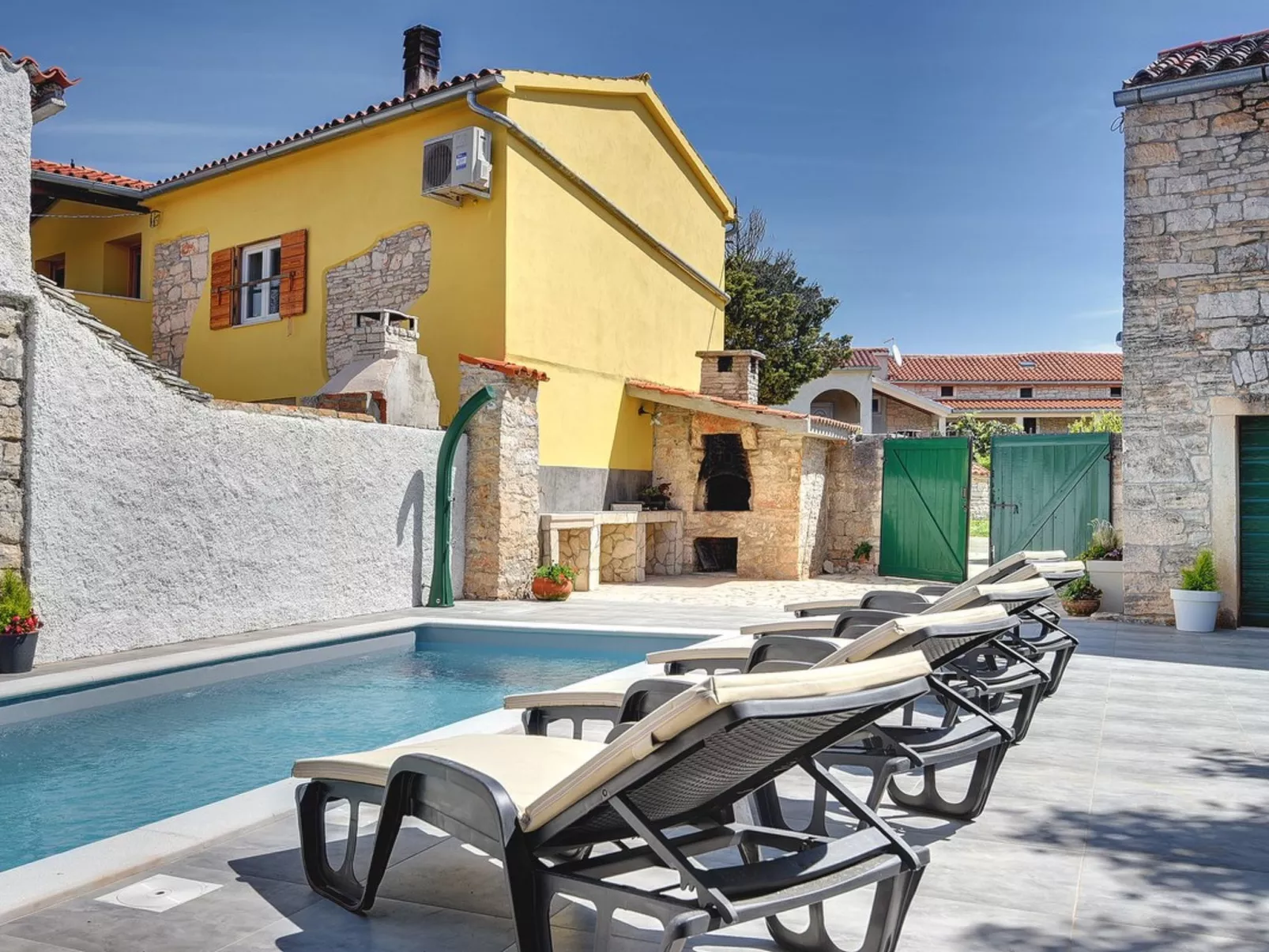 Villa Micol - Image-tags.info