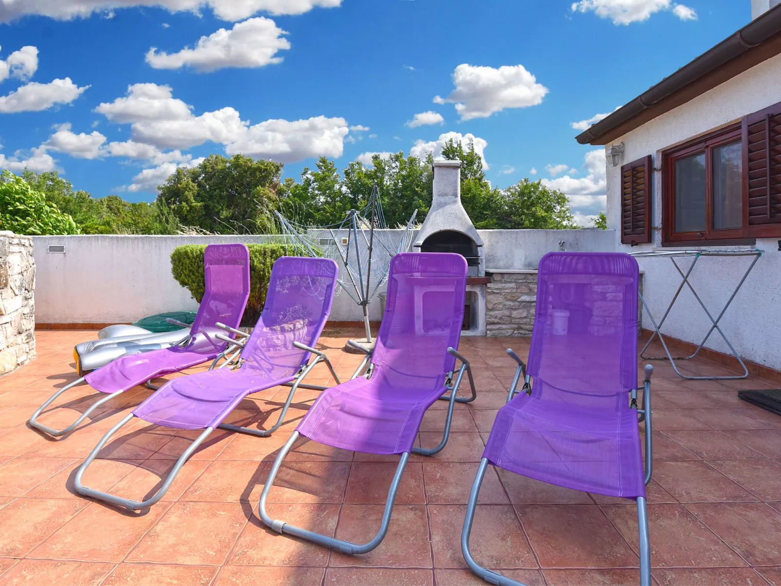 House 2370 - Image-tags.info