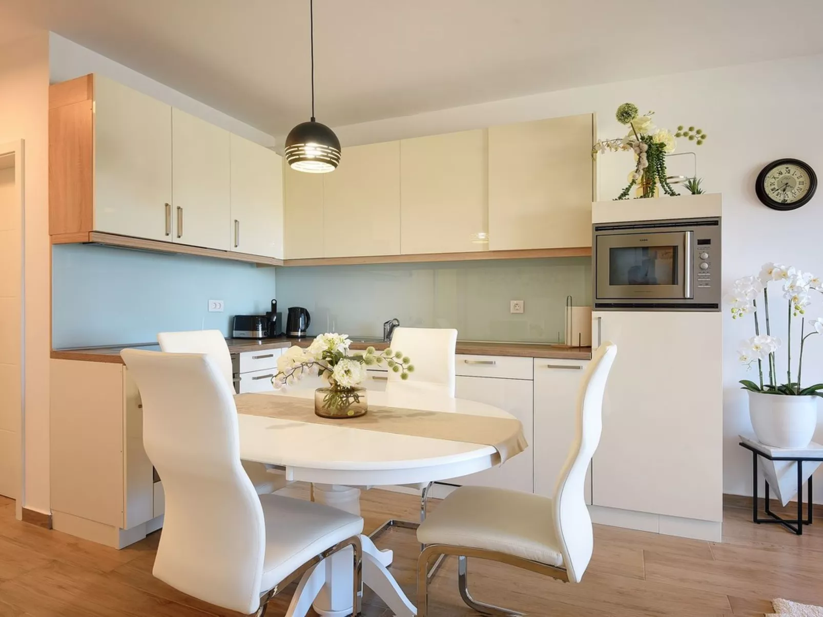 House Posesi - Image-tags.info