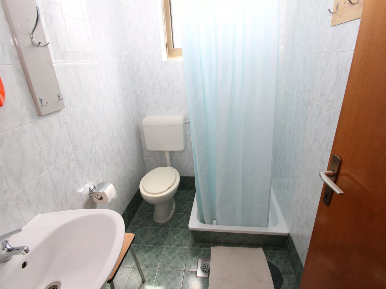 Vintage Guest Room Cerisnja / HR-11059-05 - Binnen