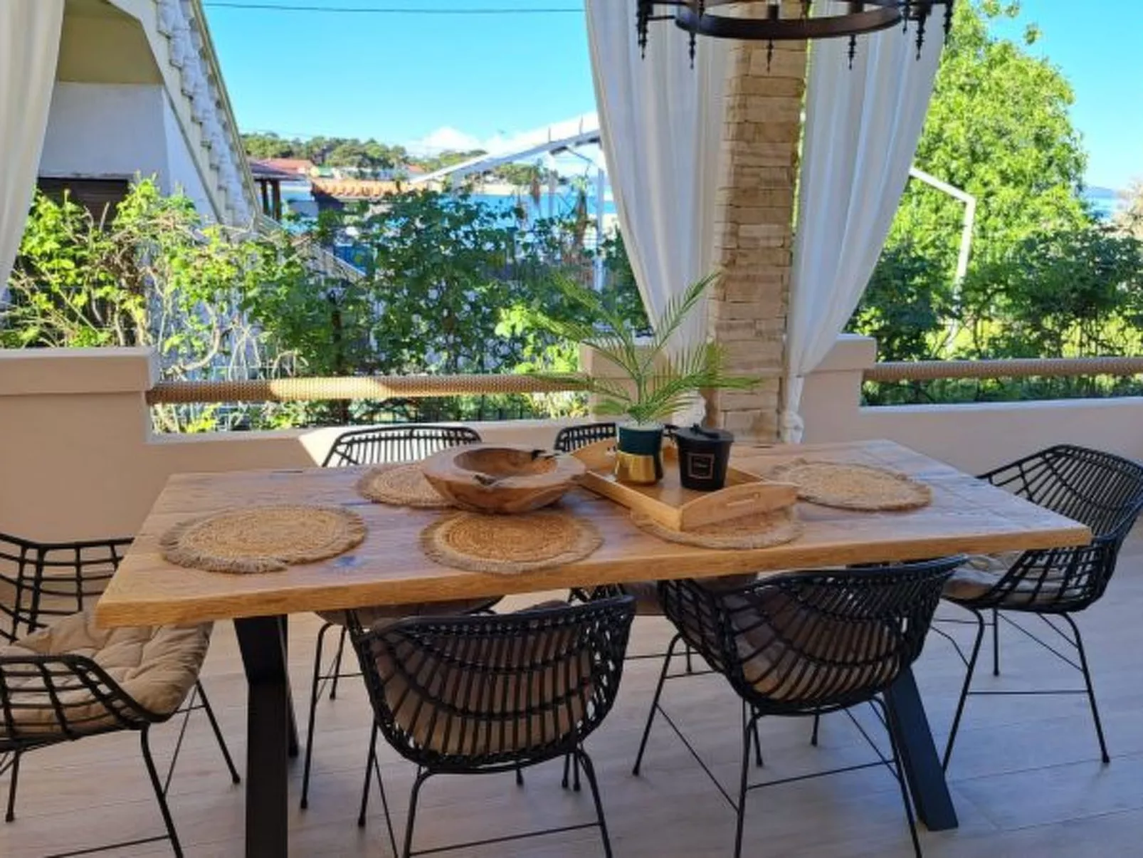 Modern Holiday house Gatsby only 40m from the sea - Image-tags.info