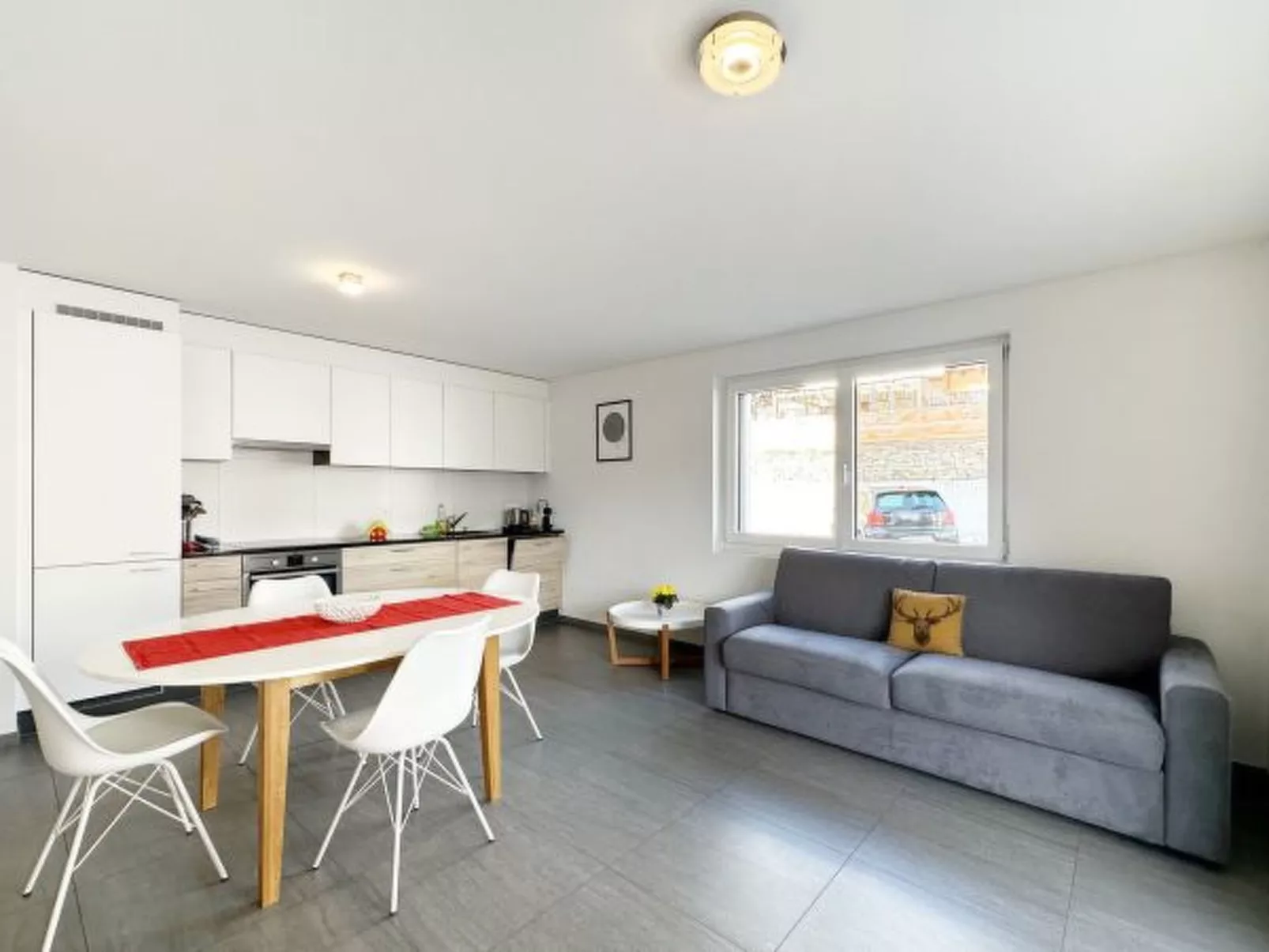 Aux Bons Matins de Gégé à 10mns de Sion - Binnen