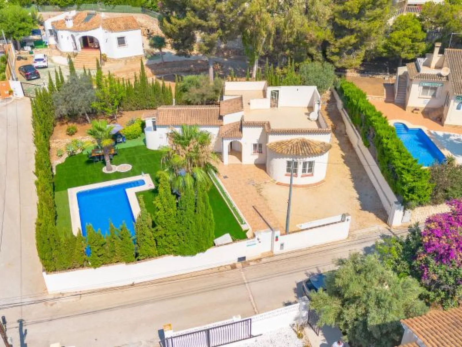 Villa Inia - PlusHolidays - Image-tags.info