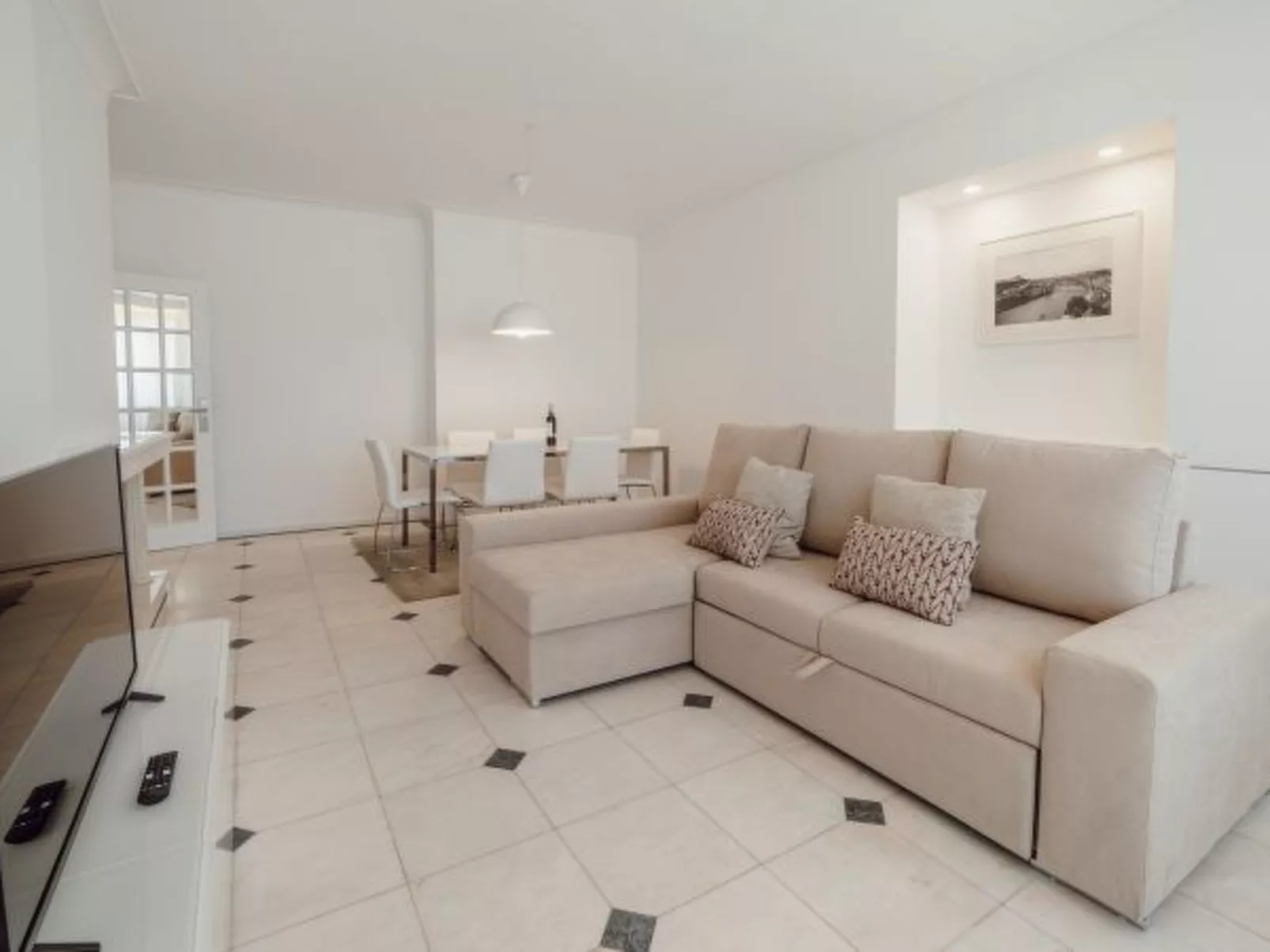 GRAND APARTMENT MERCADO BOM SUCESSO by VACATIONY - Binnen